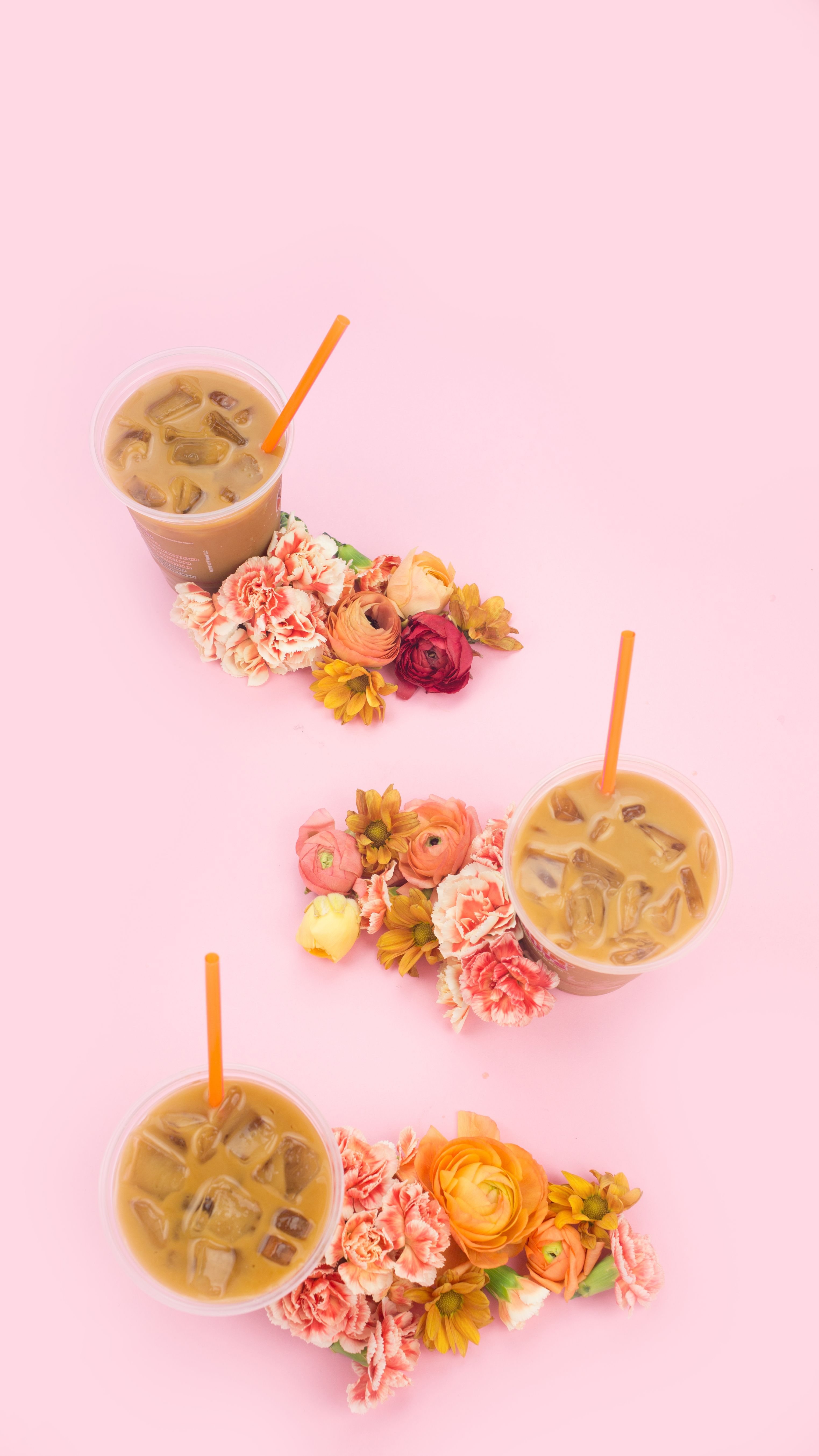 Celebrating Iced Coffee Season with New Mobile Wallpaper. Dunkin'