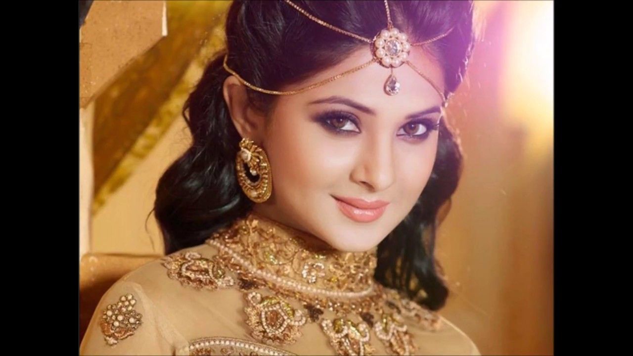 Beyhadh.. Jennifer Winget Real Life Beautiful Pics.. Behad