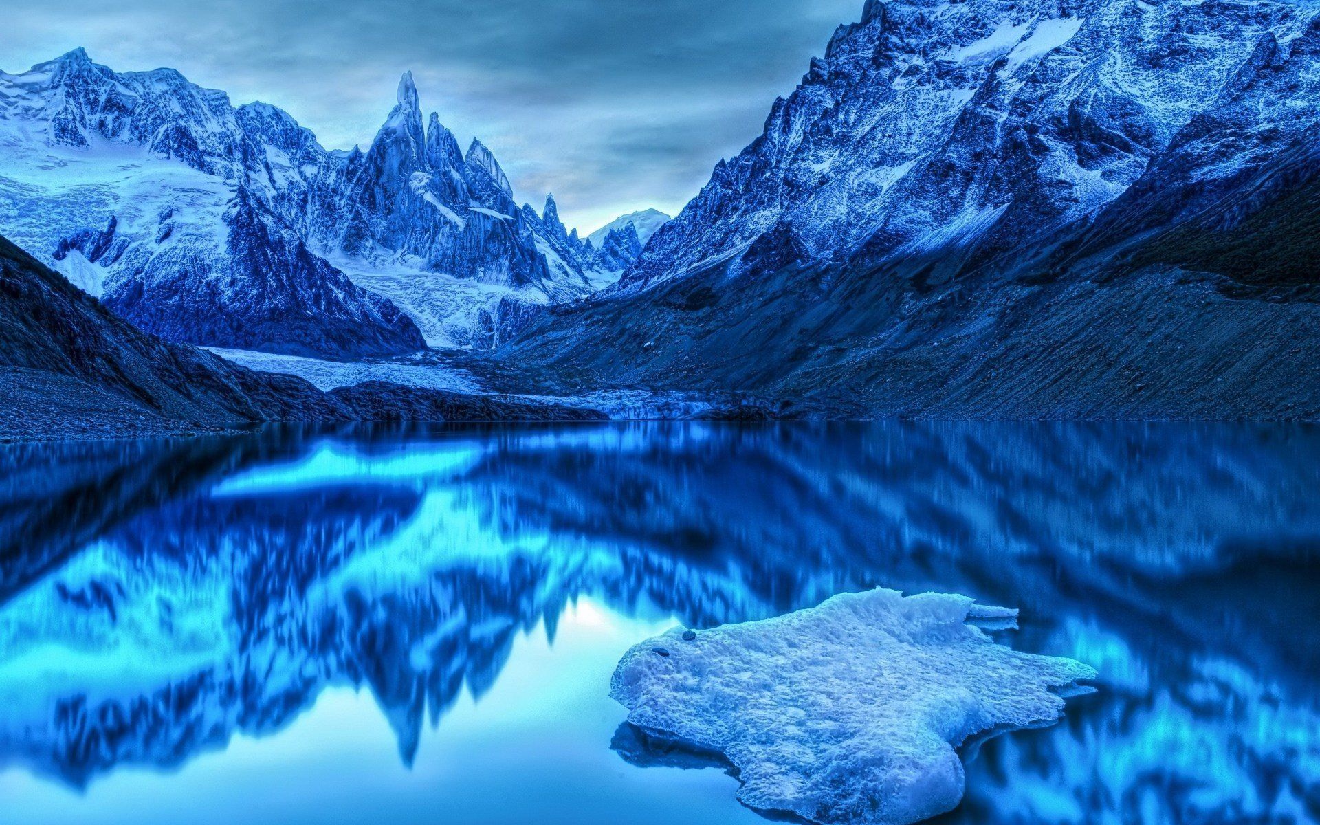 Download wallpaper winter, mountains, lake, twilight, snow