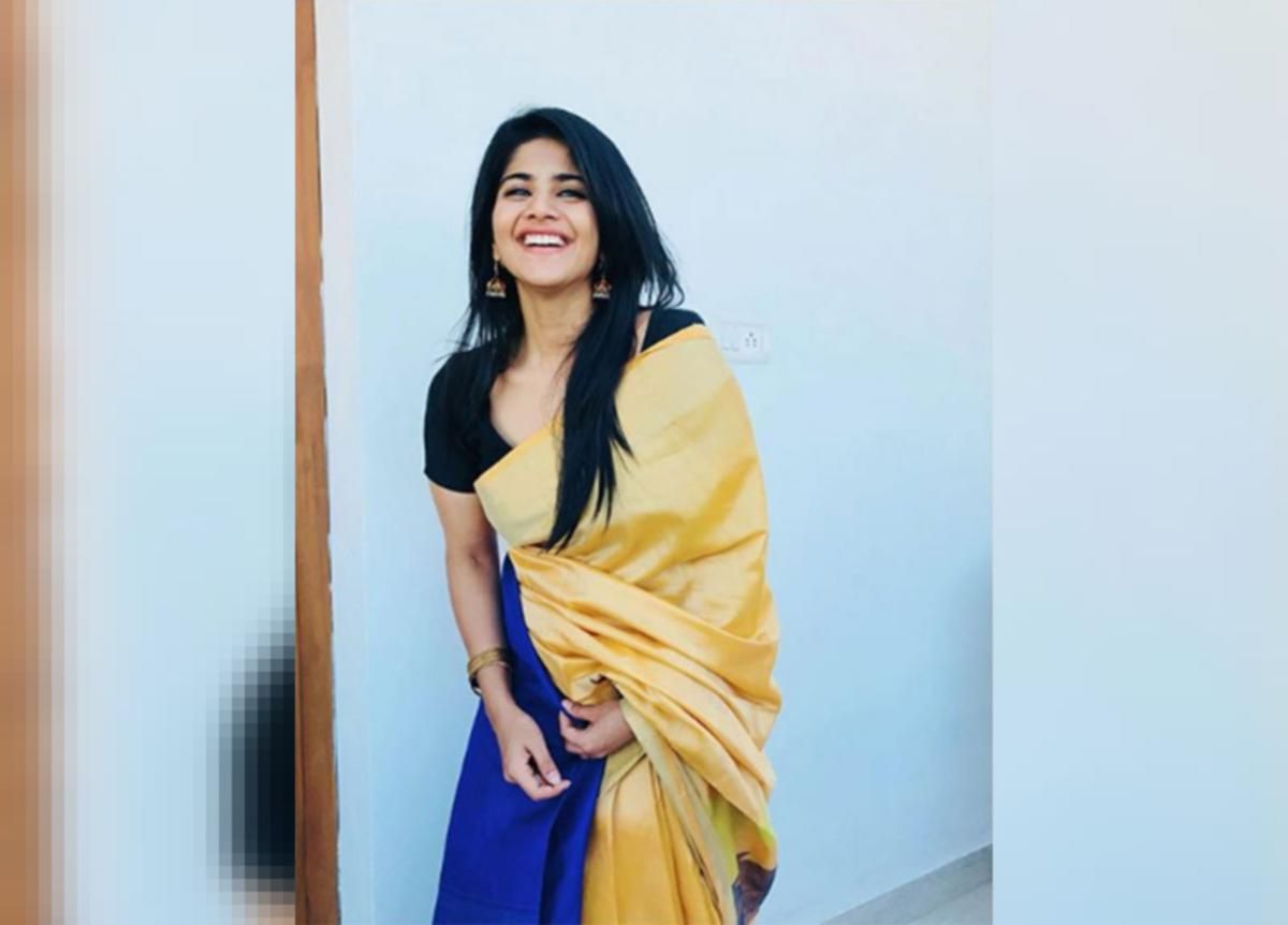 Megha Akash Flaunts Her Lovely Smile In A Beautiful Saree. Tupaki