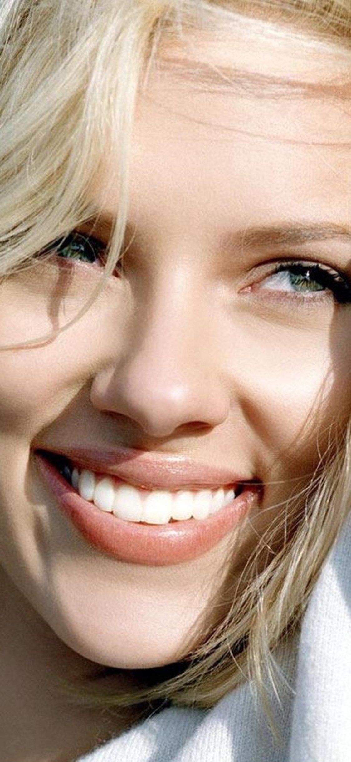 Scarlett Johansson Smiling iPhone XS, iPhone iPhone X