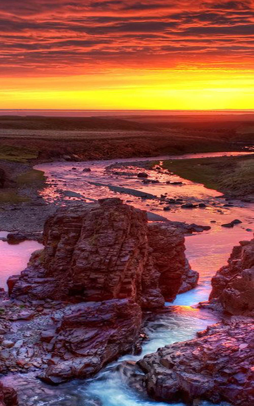 Amazing Sunset Iceland 4K Ultra HD Mobile Wallpaper
