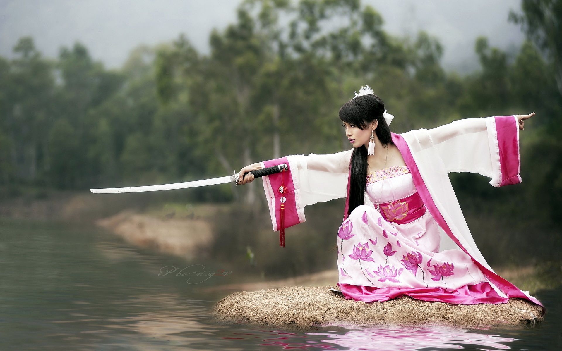 Wallpaper Samurai katana girl beautiful dress 1920x1200 HD Picture
