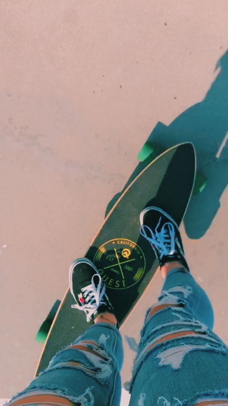 Skateboard girl wallpaper #skateboard #wallpaper ; skateboard