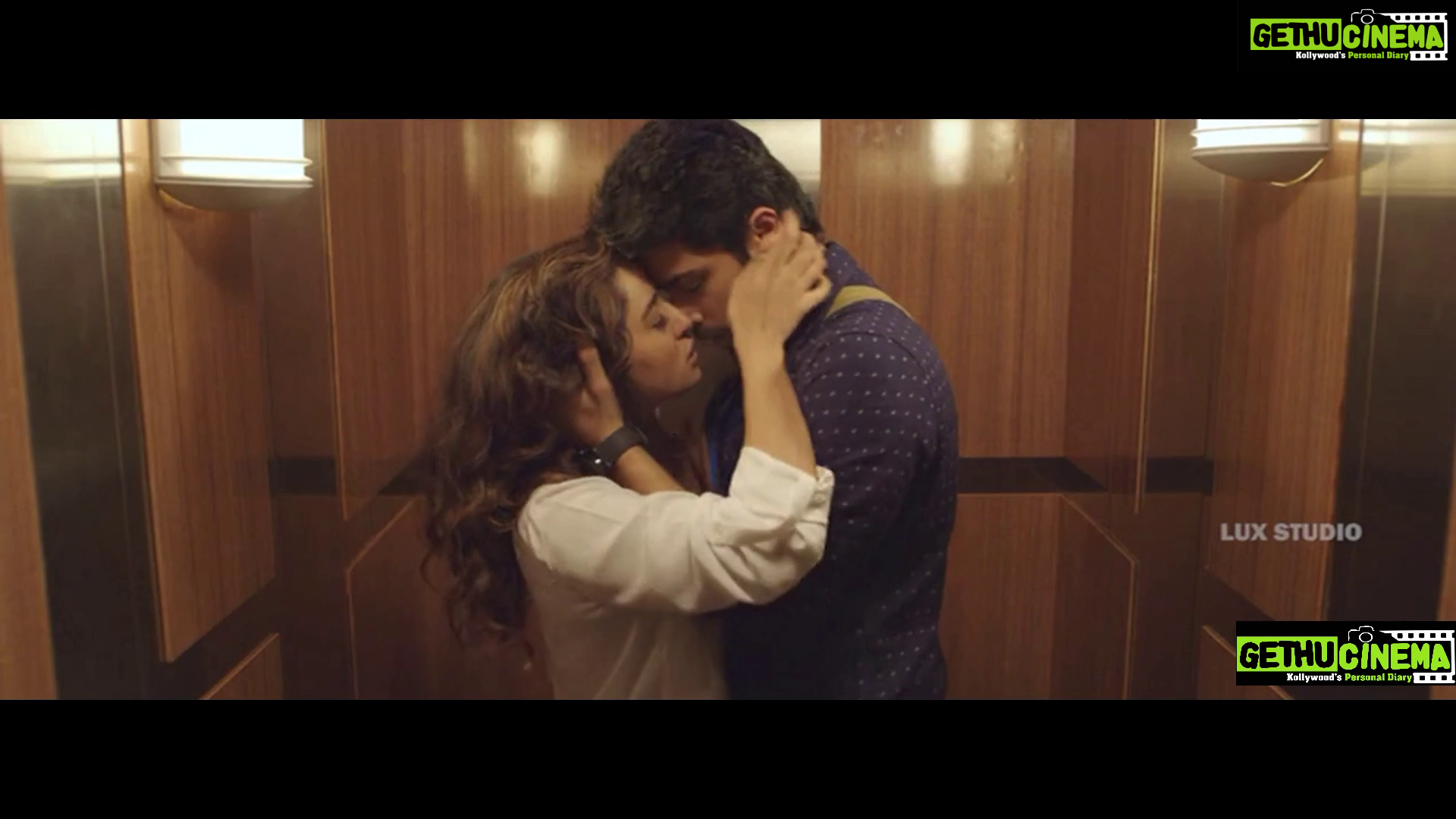 Gethu Cinema Blogs Harish Kalyan & Raiza Kissing Scene From Pyaar