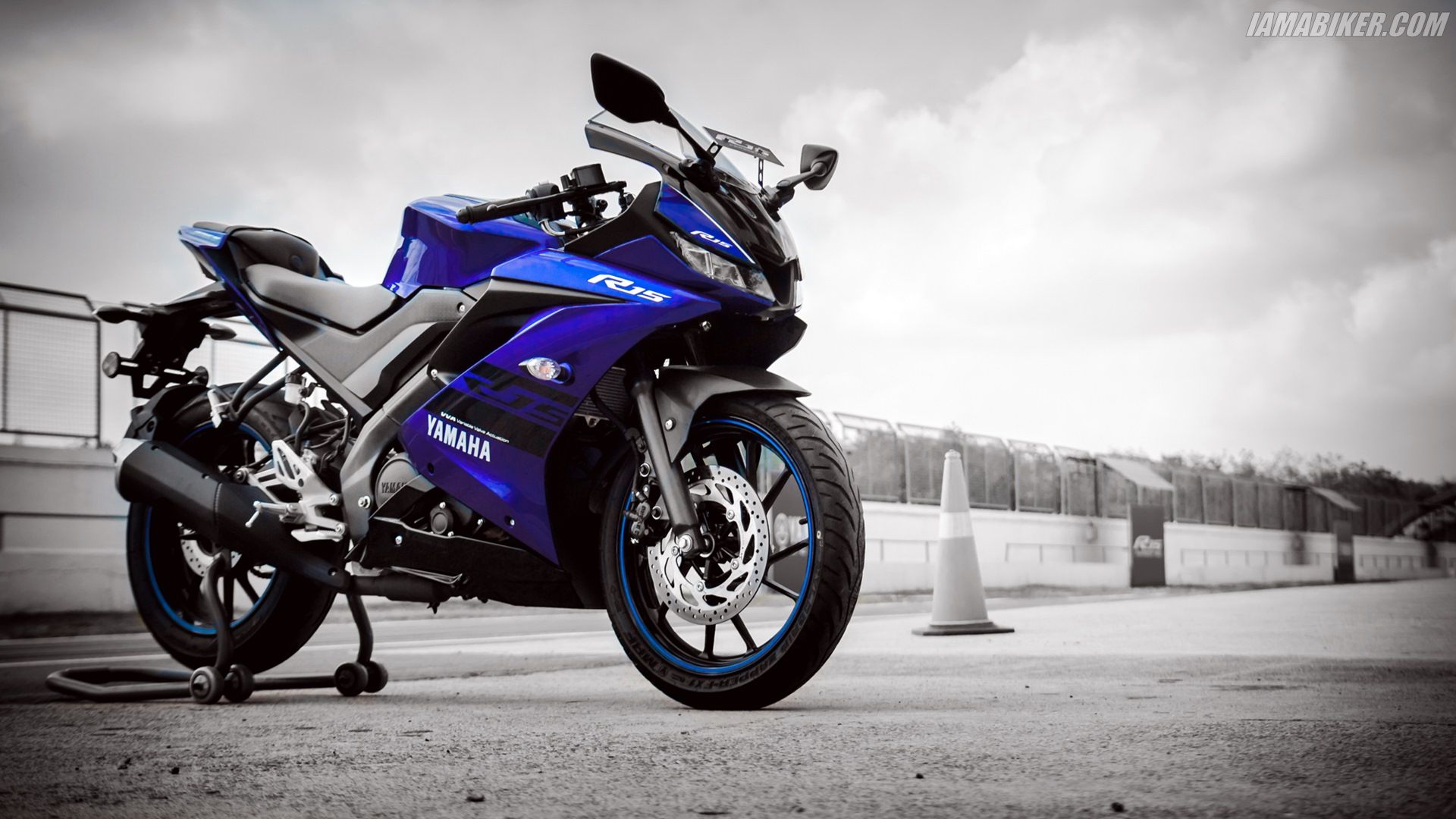Yamaha R15 V3 HD wallpaper. IAMABIKER Motorcycle!