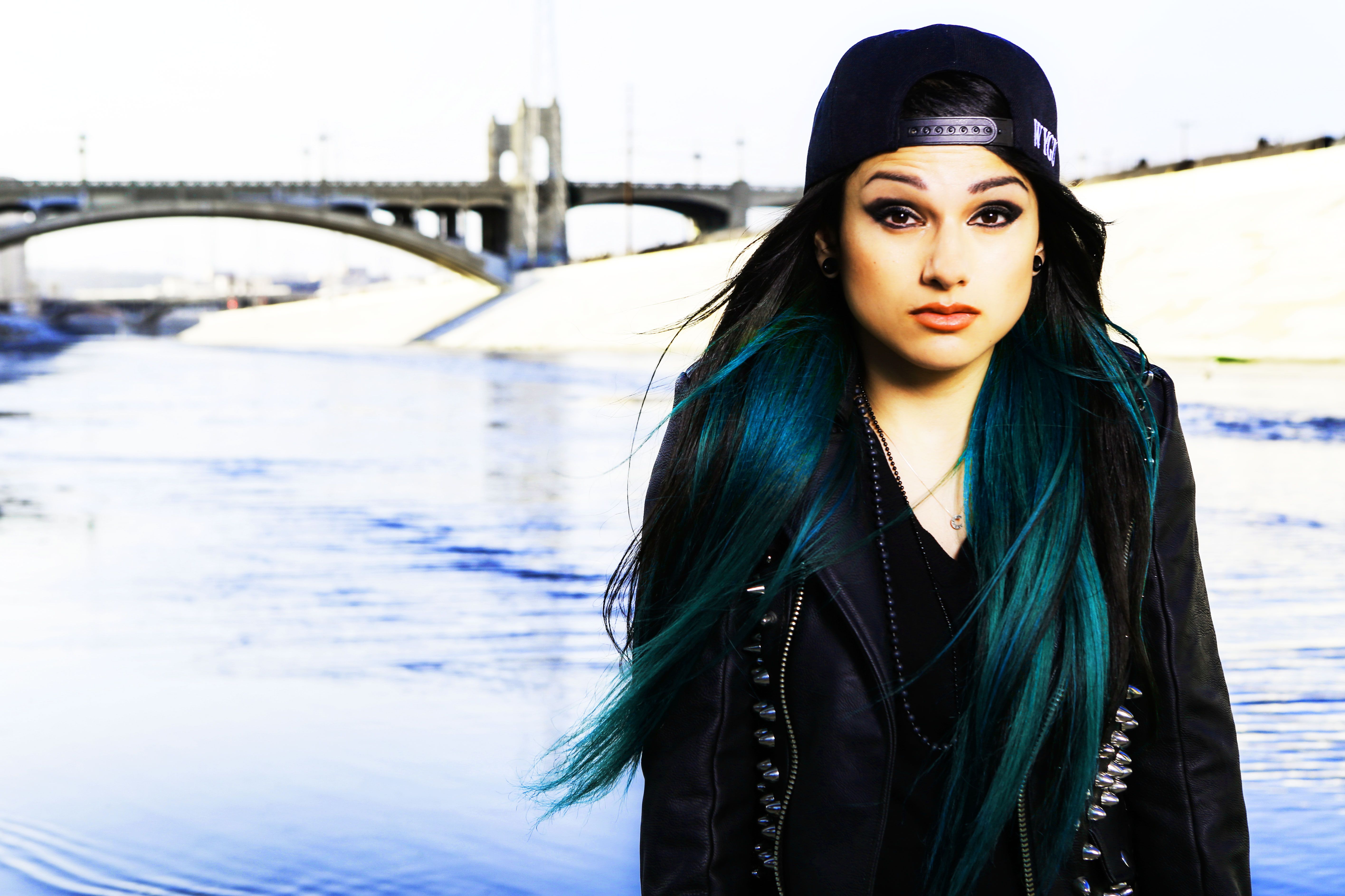 4. Snow Tha Product - wide 7