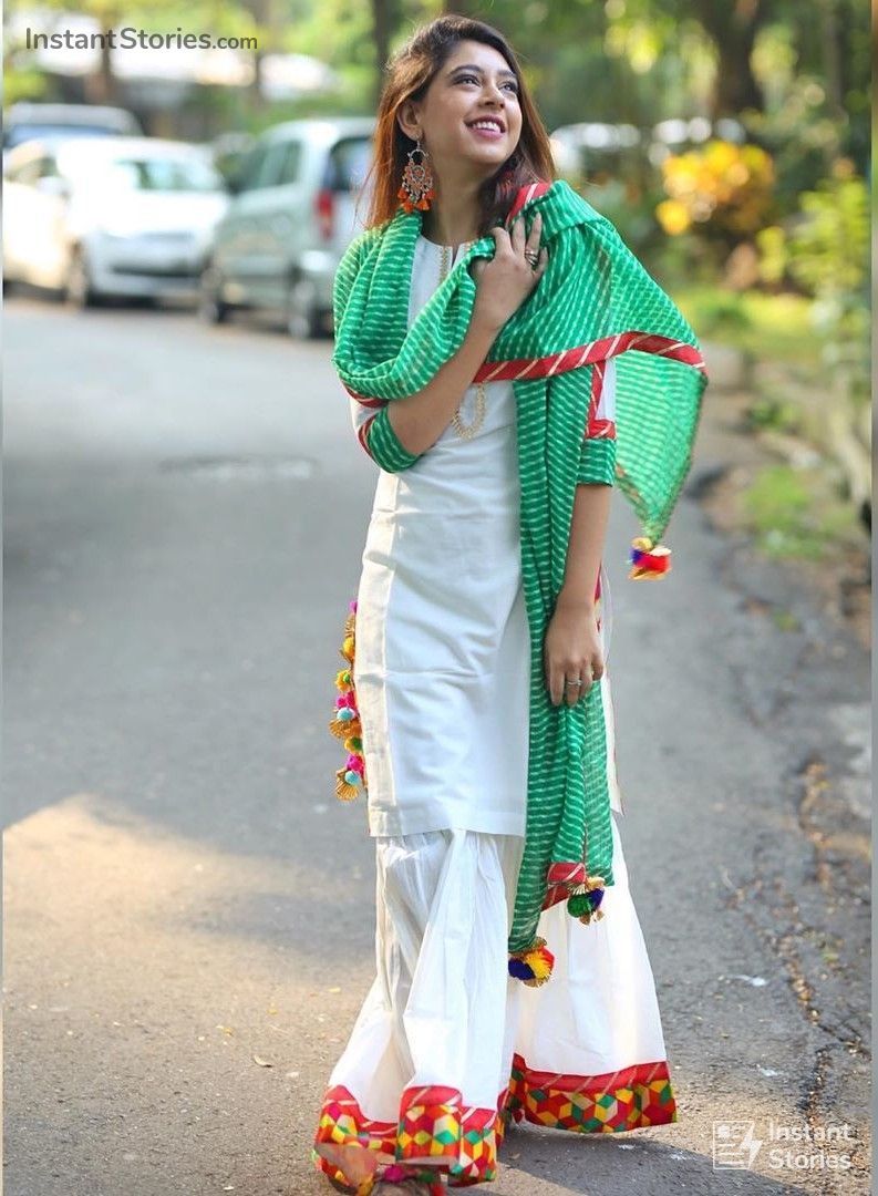 niti taylor kurti