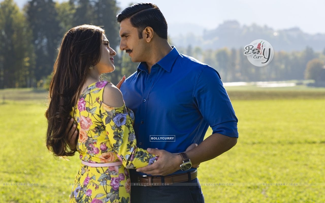 Wallpaper Singh aka Simmba and Sara Ali Khan aka Shagun