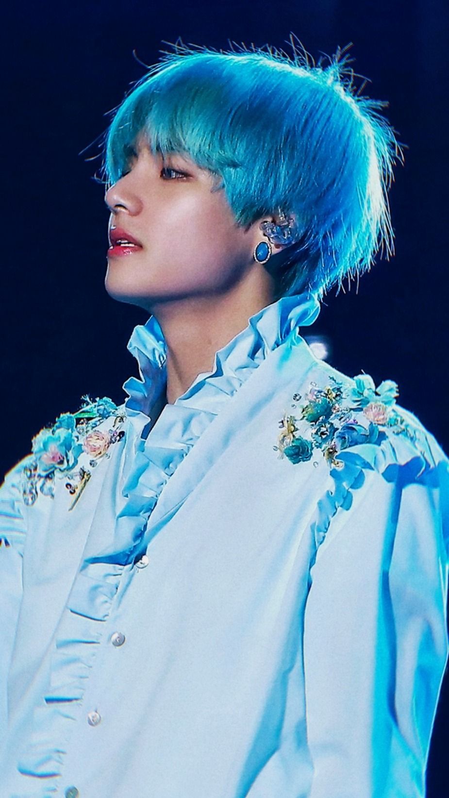 Taehyung Blue Hair Wallpapers - Top Free Taehyung Blue Hair Backgrounds -  WallpaperAccess