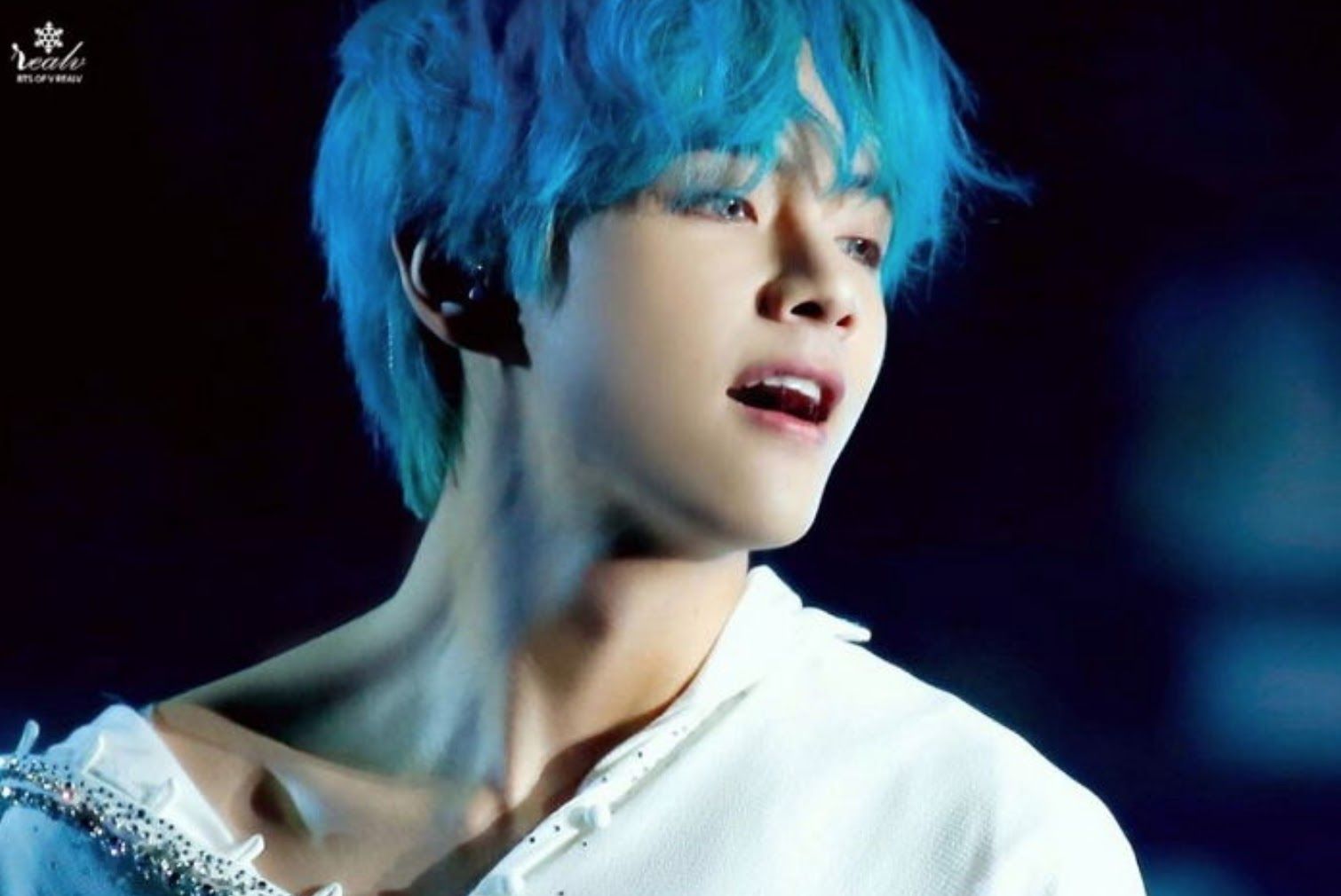 Blue hair boy BTS V - wide 9