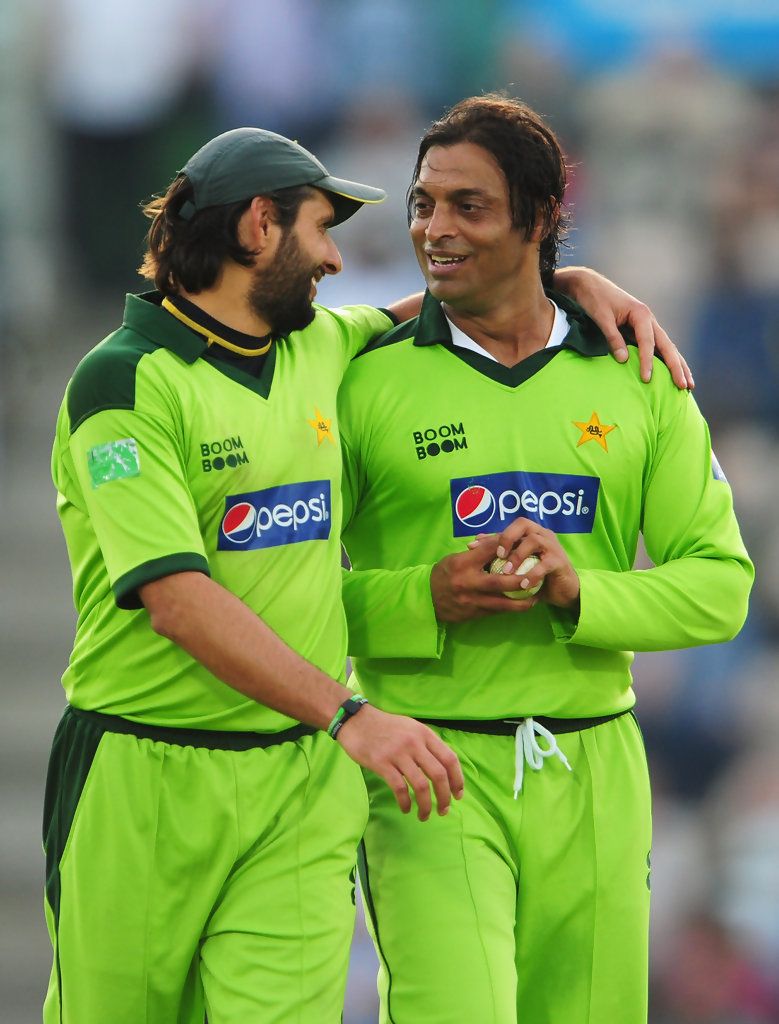 Shahid Afridi Wallpaper Picture Image Afridi And Shoaib