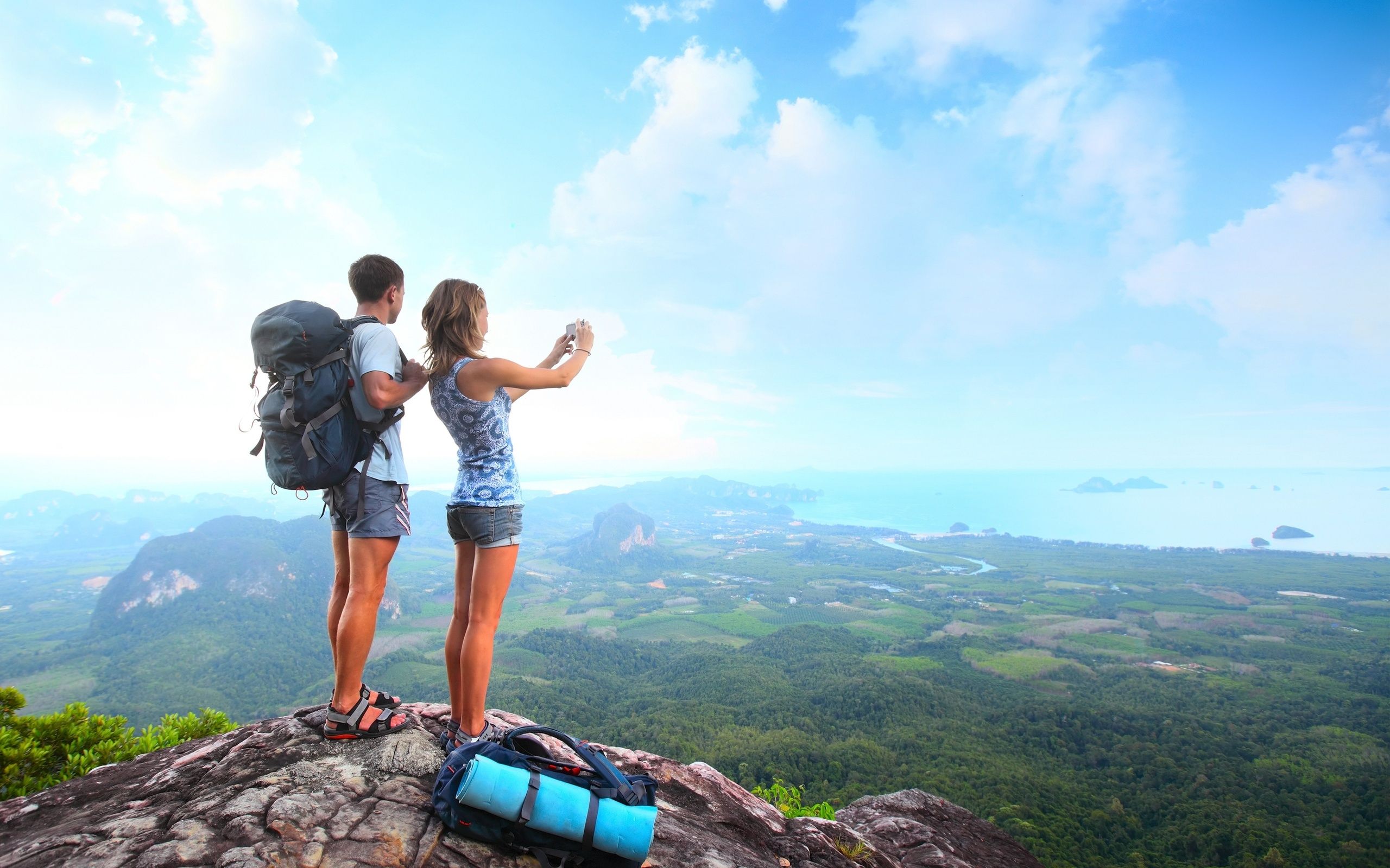 Wallpaper couple, travel, mountain, top, backpack, height desktop