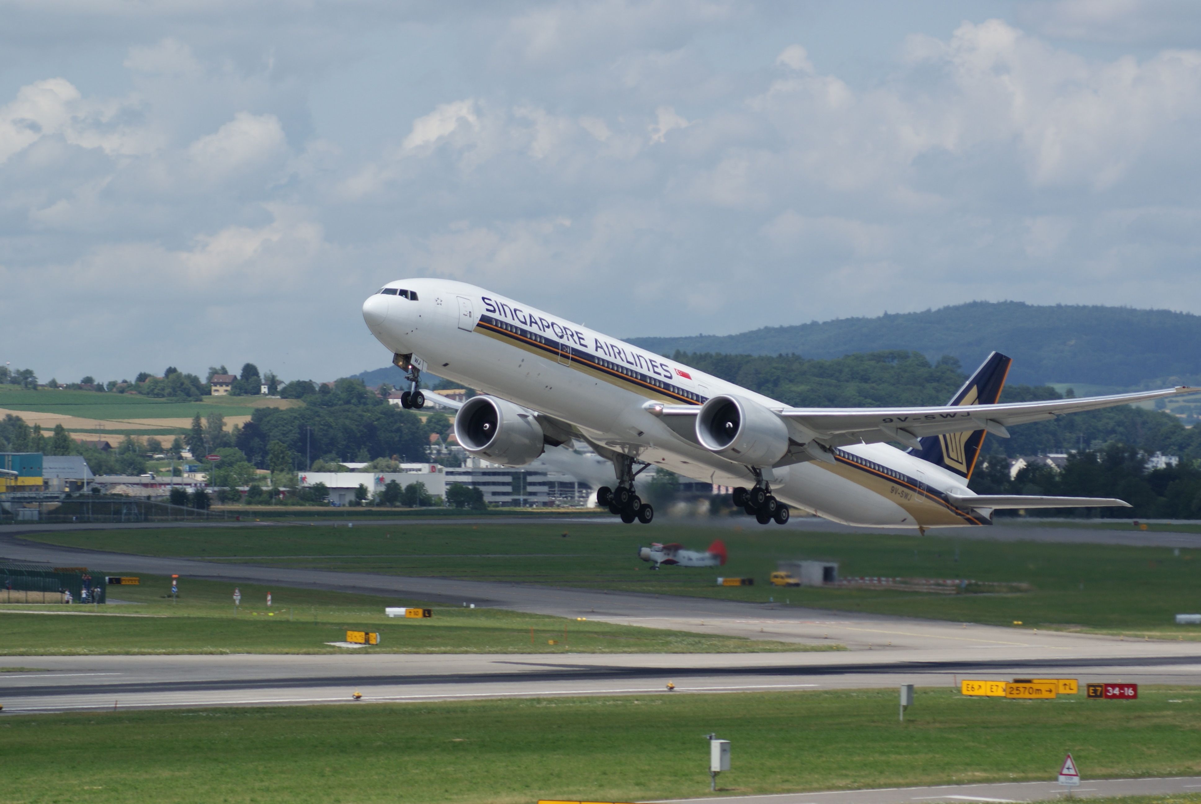 Boeing 777 300ER Singapore