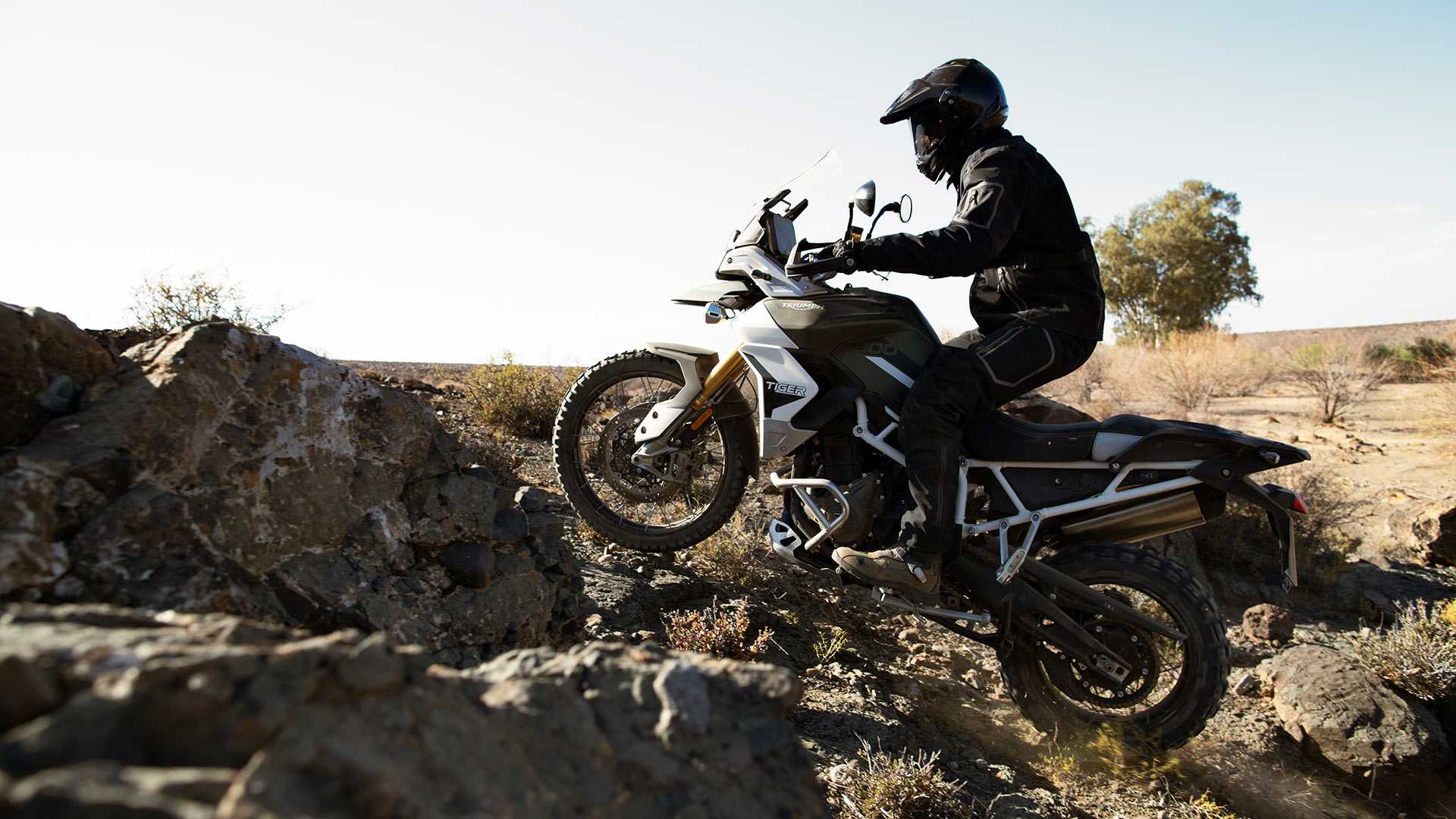 Triumph Tiger 900 Wallpaper