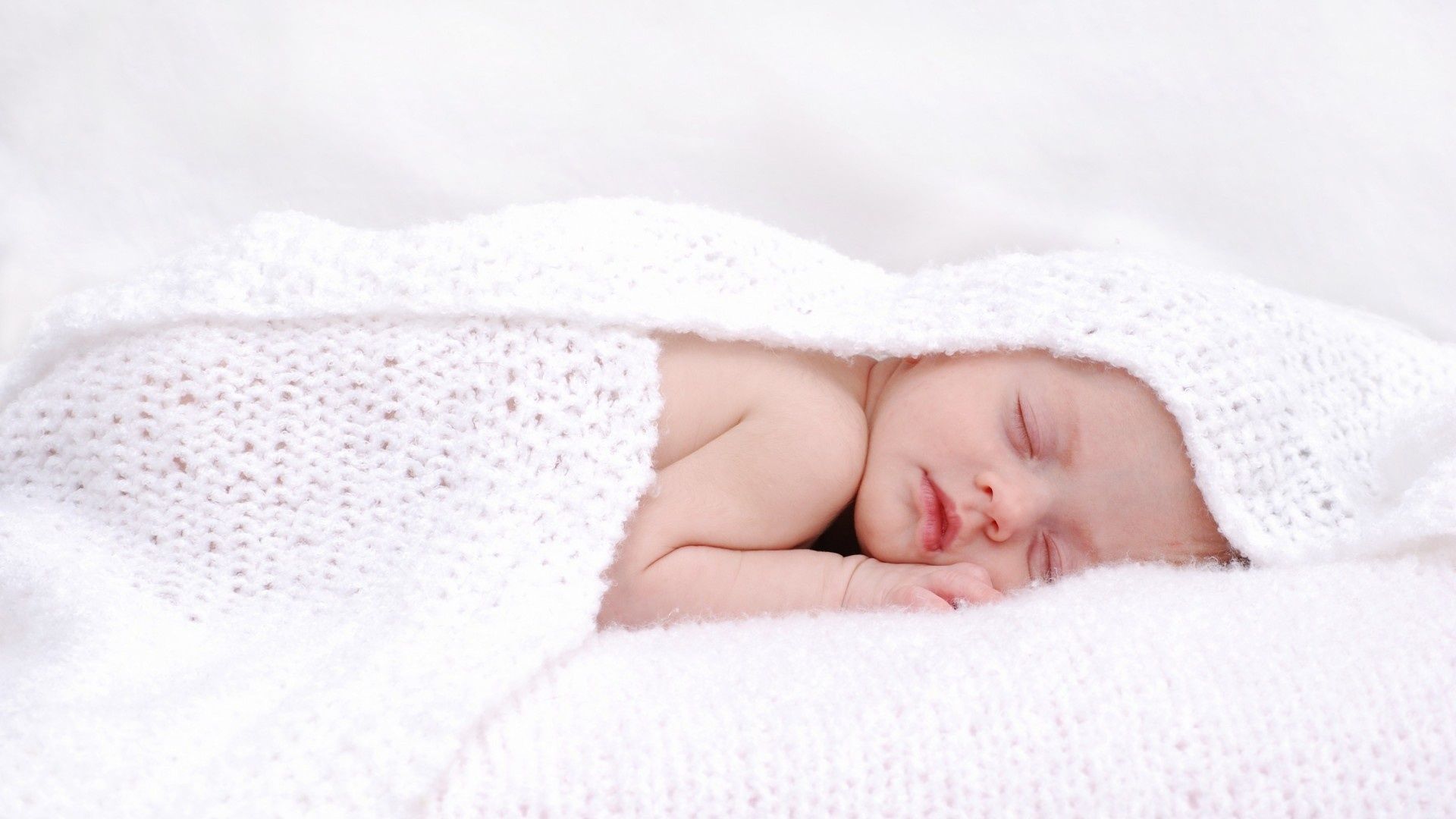 Sweet Sleeping Baby Child Wallpaper