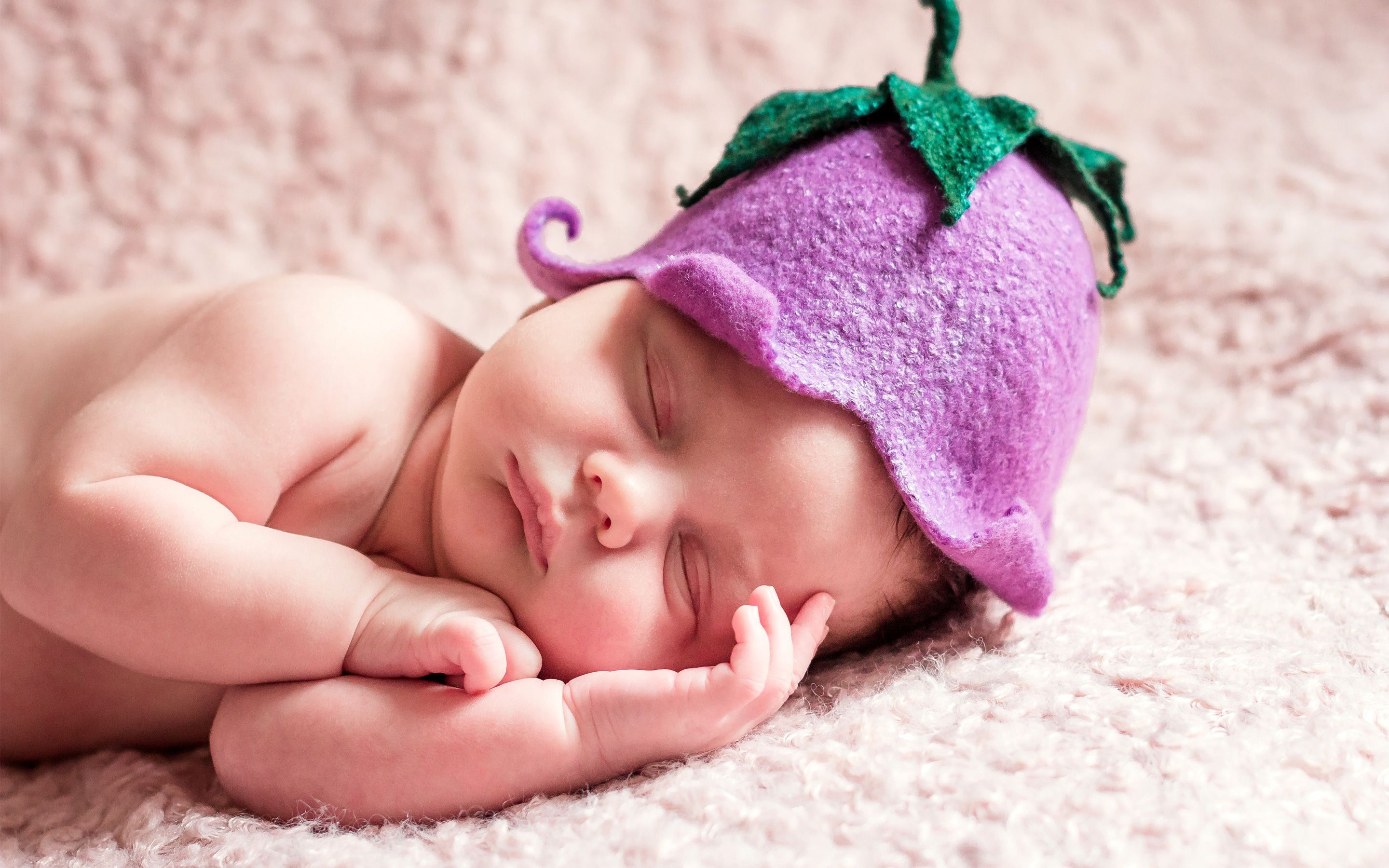 Cute Sleeping Newborn Baby Wallpaper Download Resolution 4K