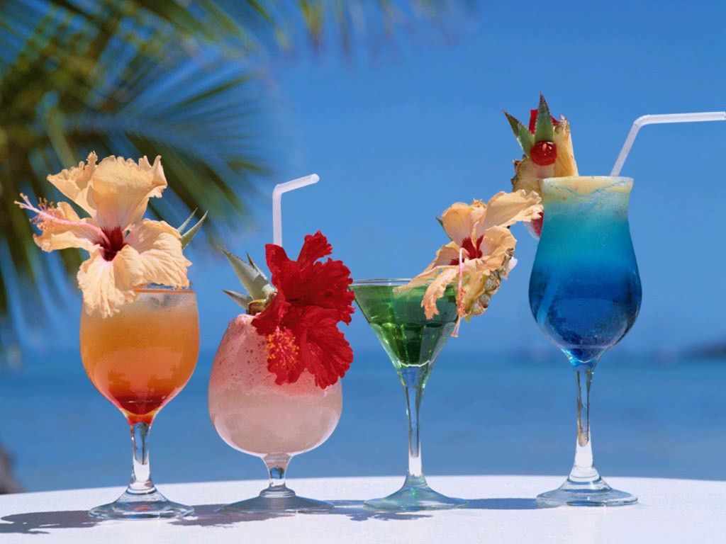 Summer Drinks Wallpaper
