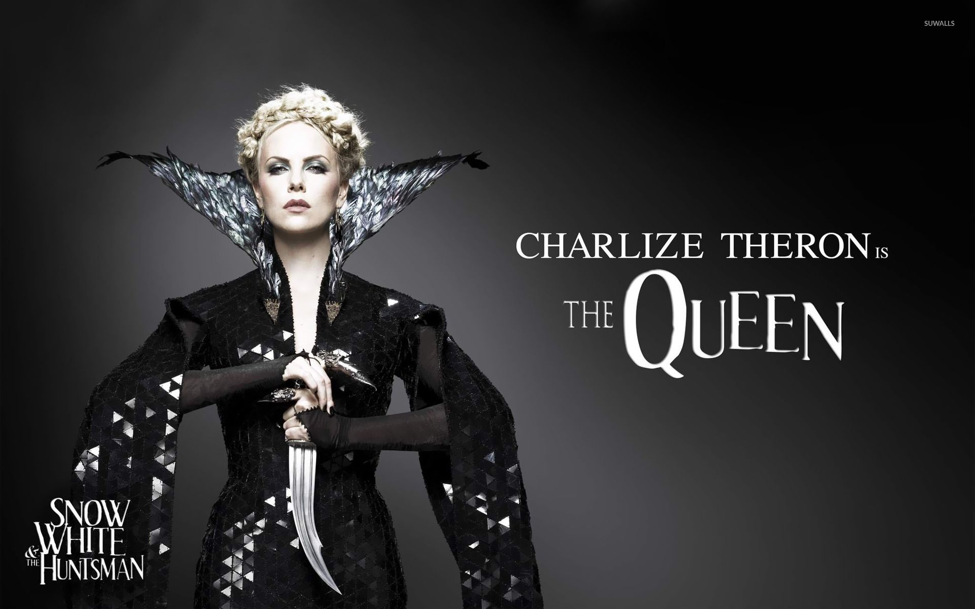 Queen Ravenna wallpaper wallpaper