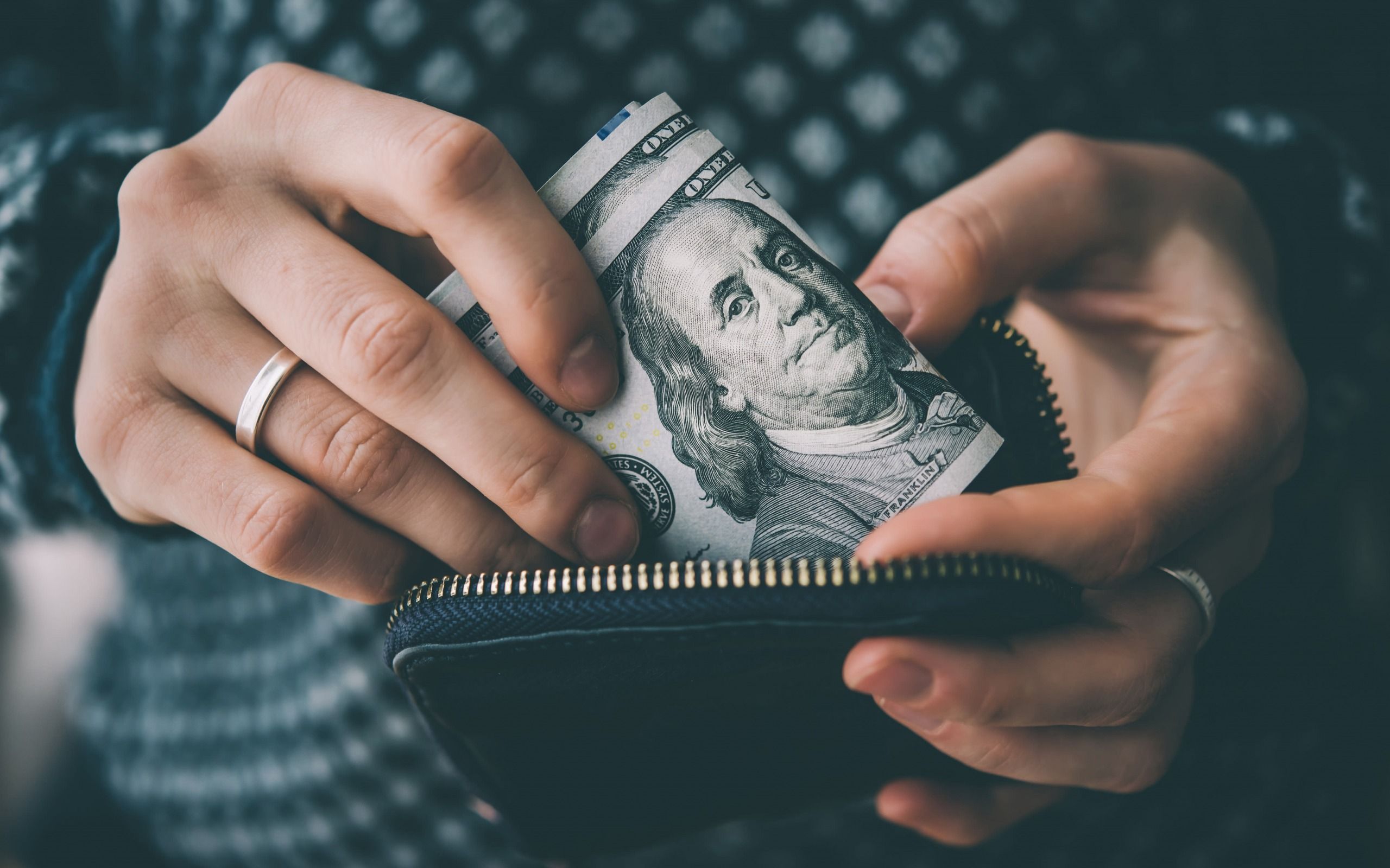 Download wallpaper money in a purse, dollars, money, finance