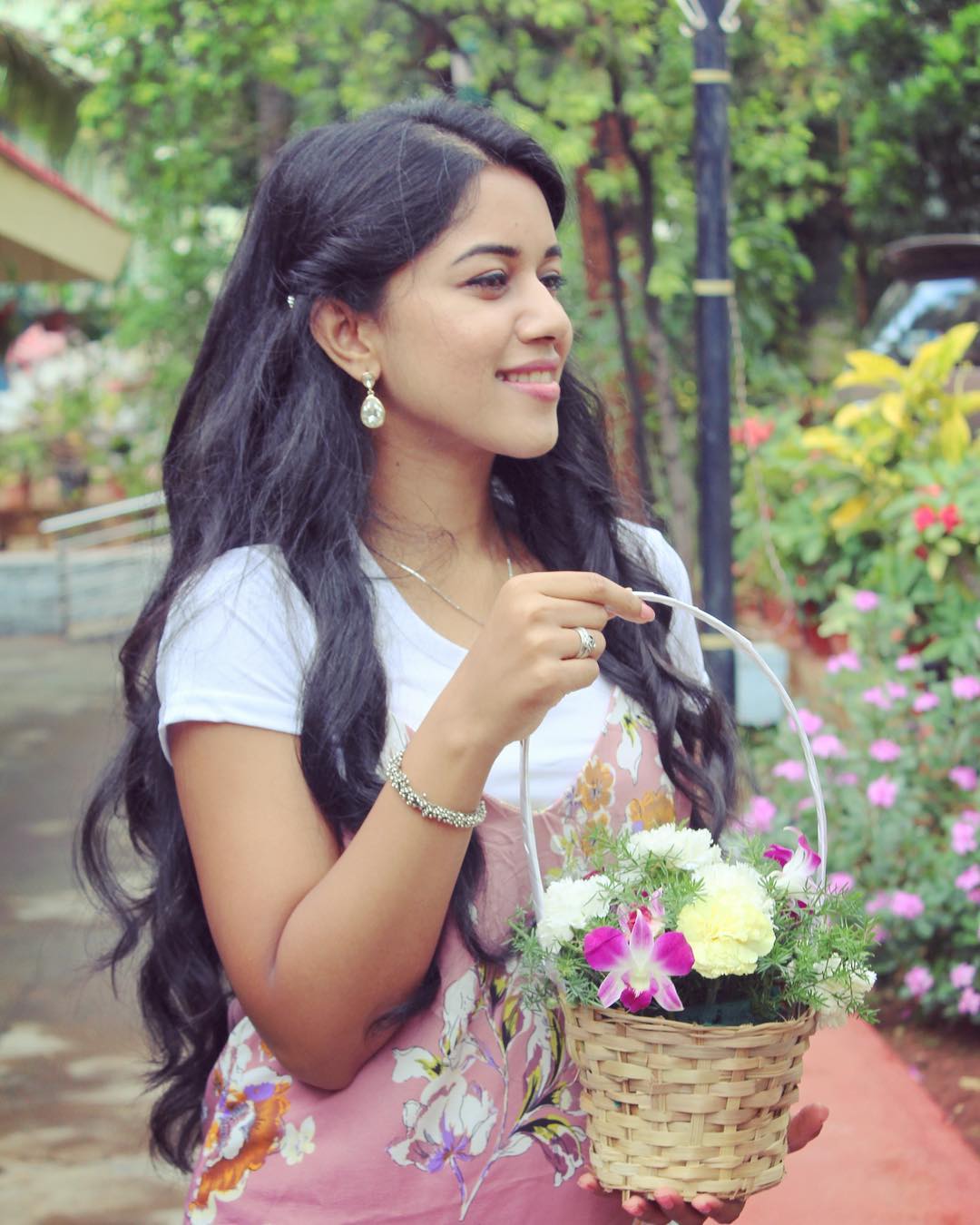 Mirnalini Ravi Wiki, Biography, Age, Marriage, Image