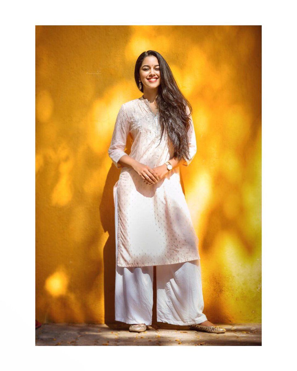 Mirnalini Ravi. Actresses, Beautiful celebrities, Latest image