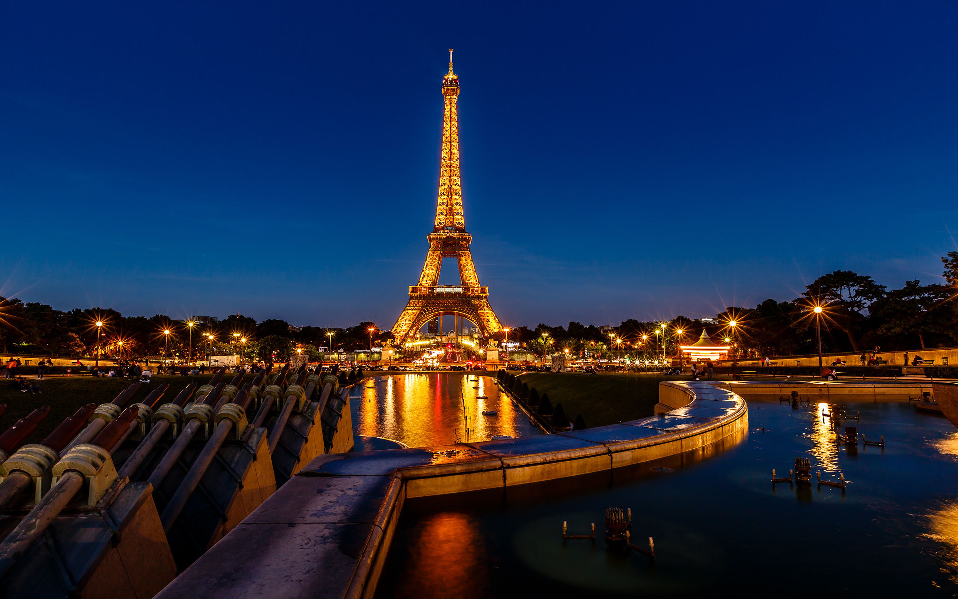 Trocadero Fountains In The Evening And Eiffel Tower Paris France