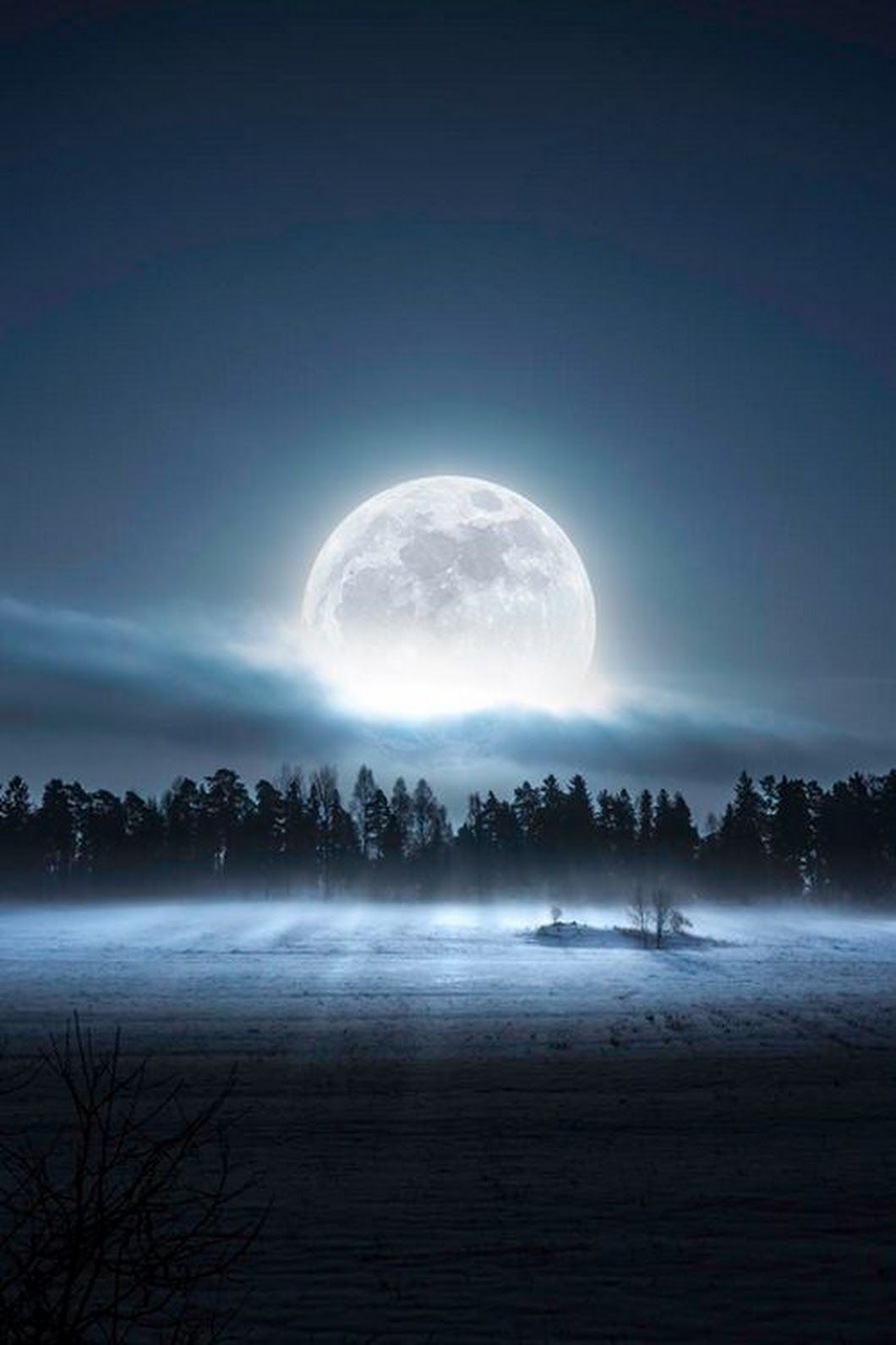 Mystical, magical moon. Beautiful moon, Moon picture, Good night