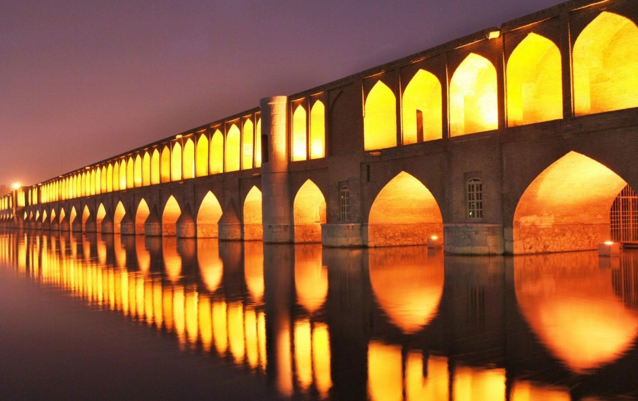 Iran Isfahan 33 bridges wallpaper. Iran Isfahan 33 bridges stock