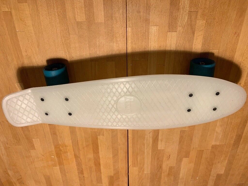 Penny Board White 'glow In The Dark' Skateboard