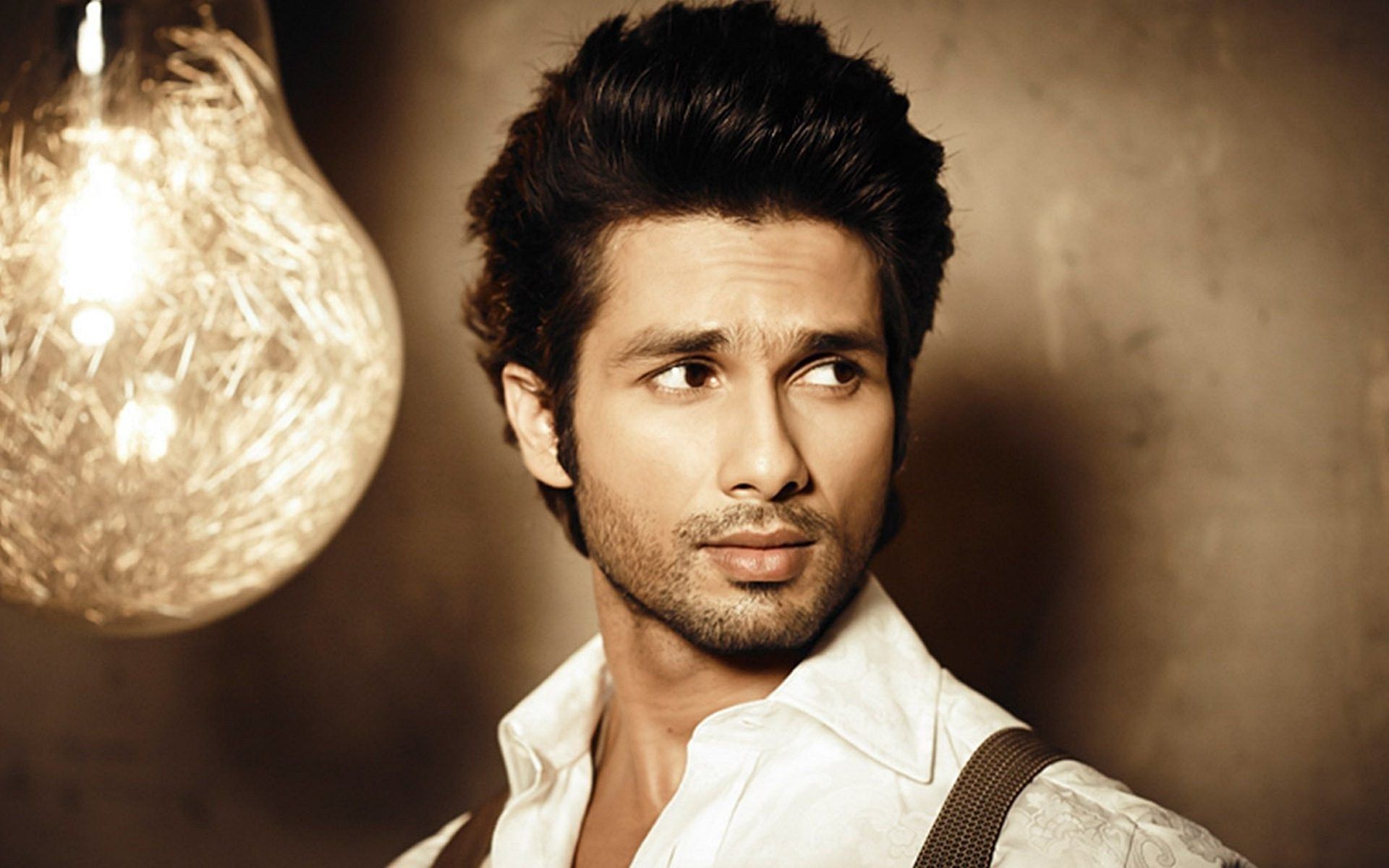 Shahid Kapoor Photo, Image, Pics & HD Wallpaper Download