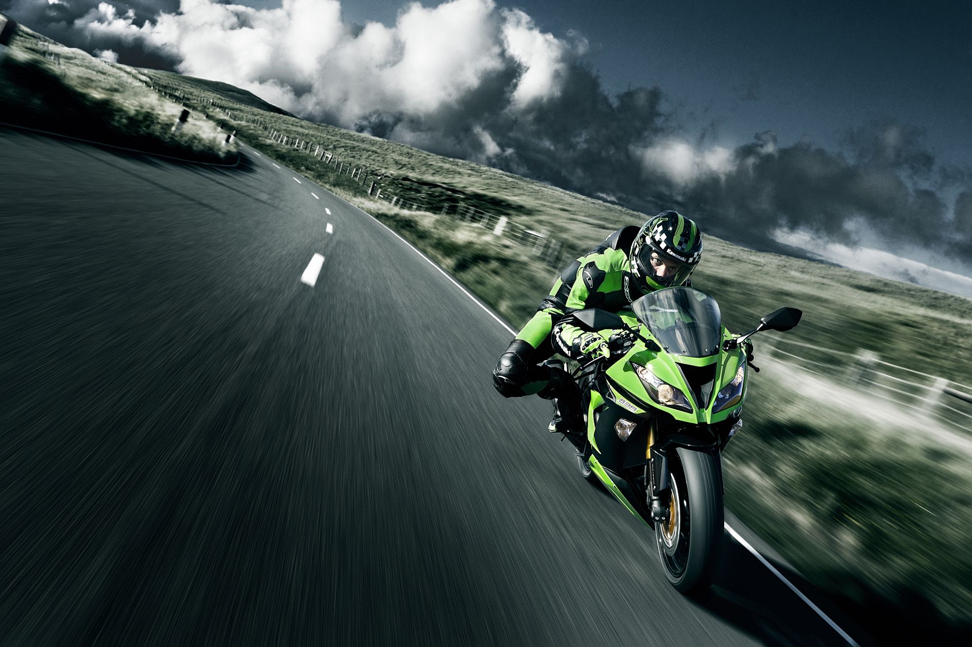 2013 Kawasaki Ninja 636 Wallpaper