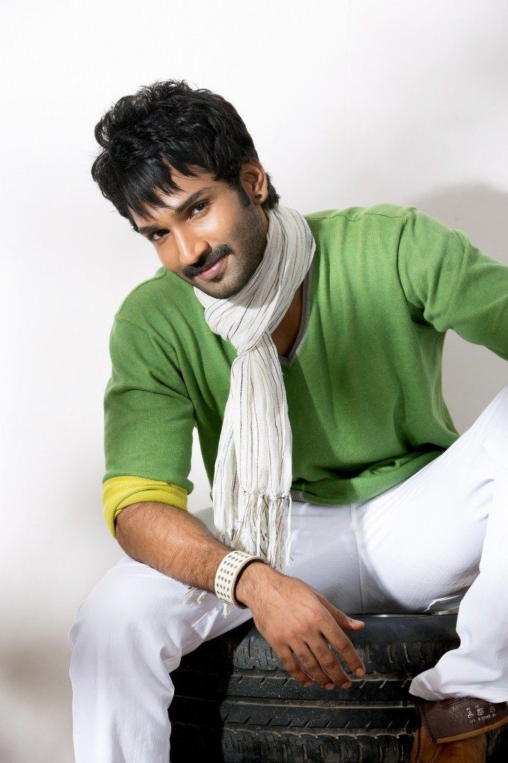 Aadhi Pinisetty HD Wallpaper And Latest Photohoot Image