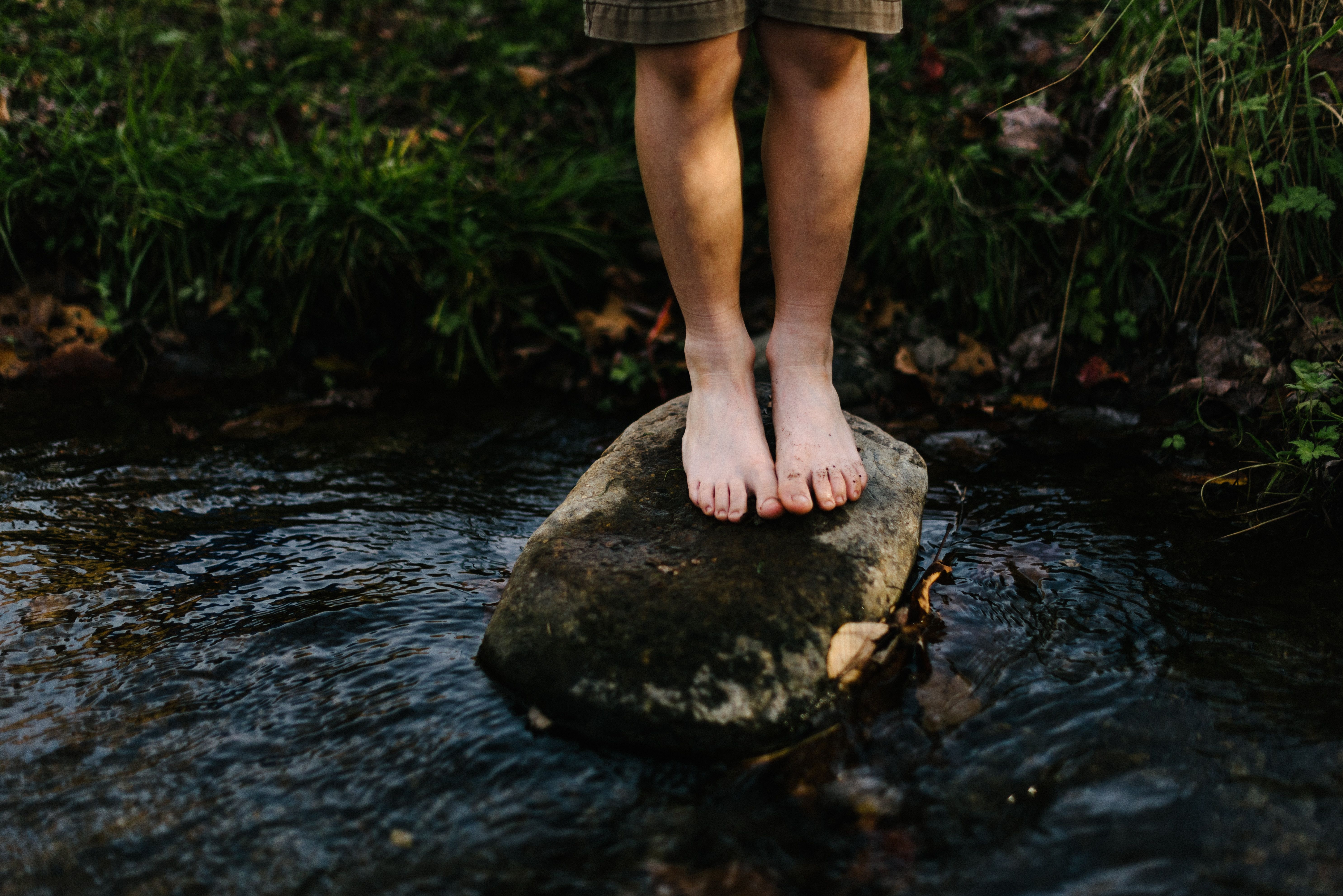 5941x3966 #creek, #Free , #stepping, #knee