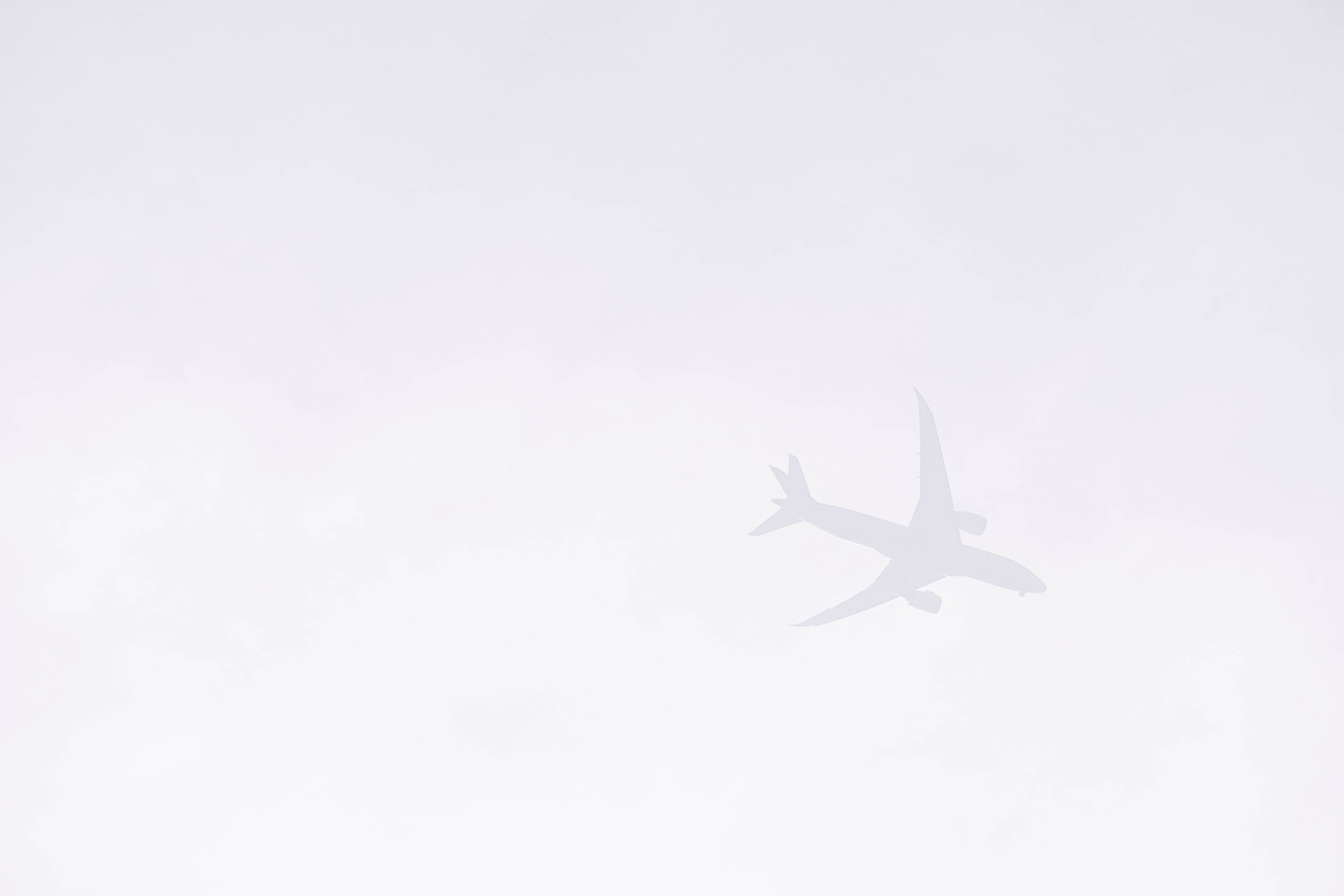 minimal plane 4k wallpaper and background