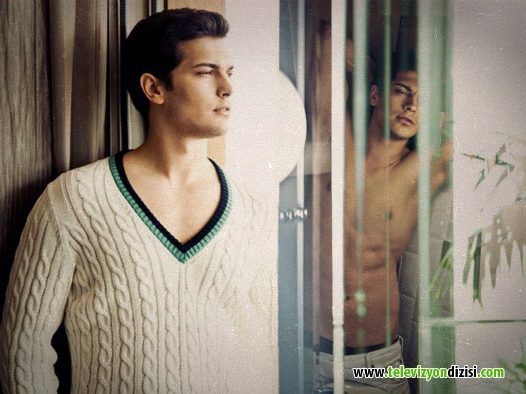 Çagatay Ulusoy Actors and Actresses Wallpaper
