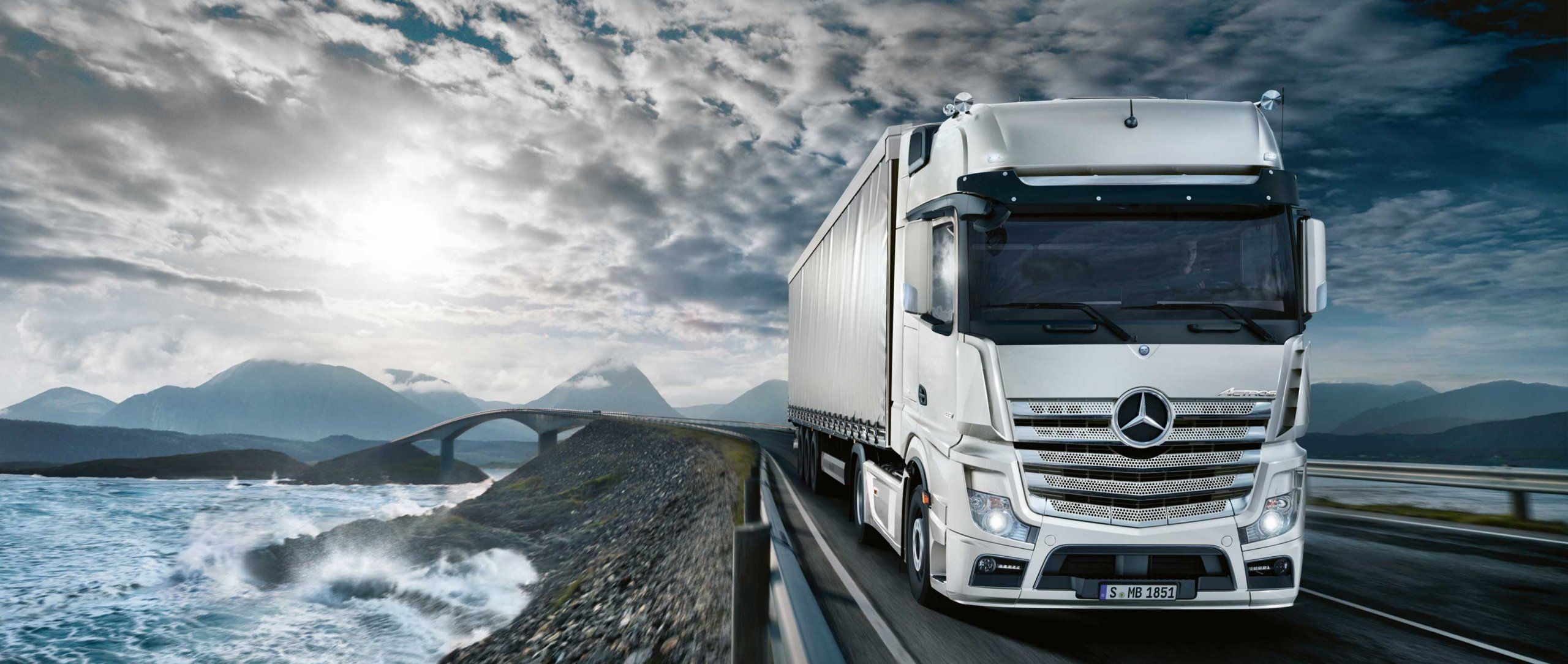 Mercedes Benz Trucks: Picture & Videos Of All Models