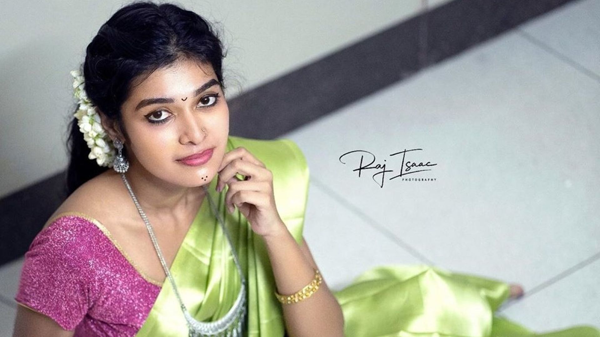 dharsha gupta wallpaper