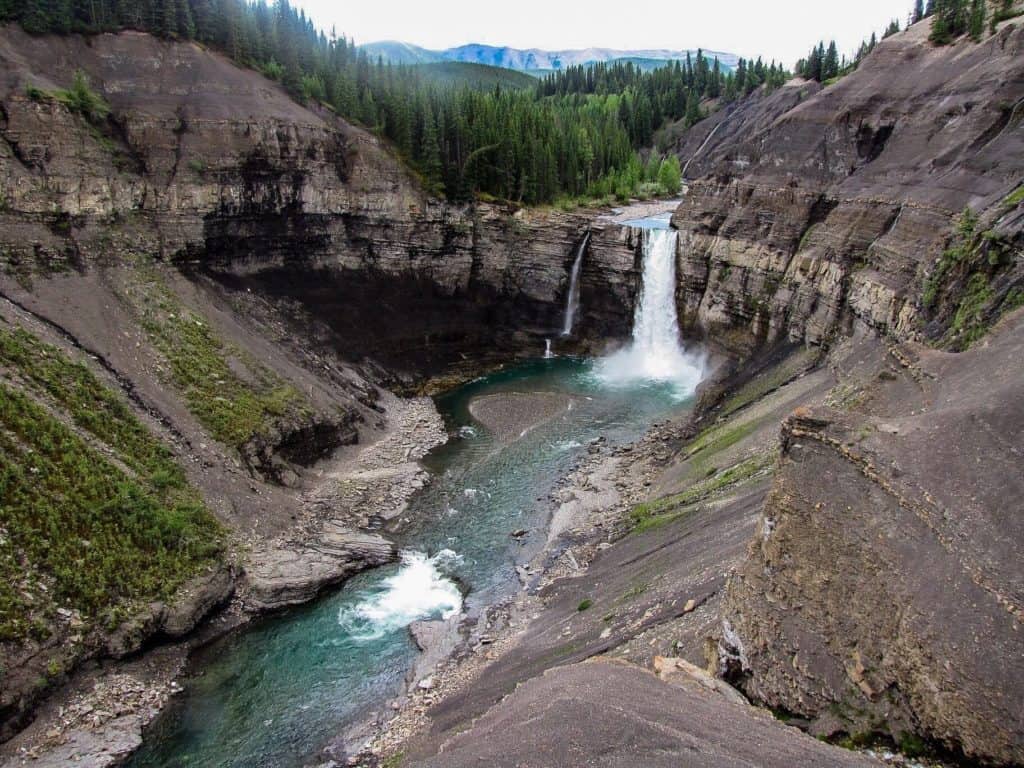 Alberta Waterfall Hikes to do with Your Kids this Summer