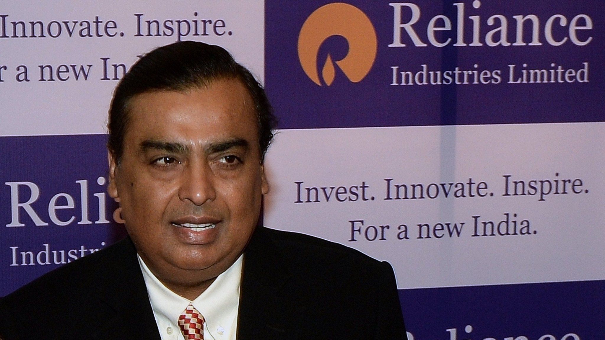 Mukesh Ambani Plans Rs150bn Rights Issue For Reliance Year