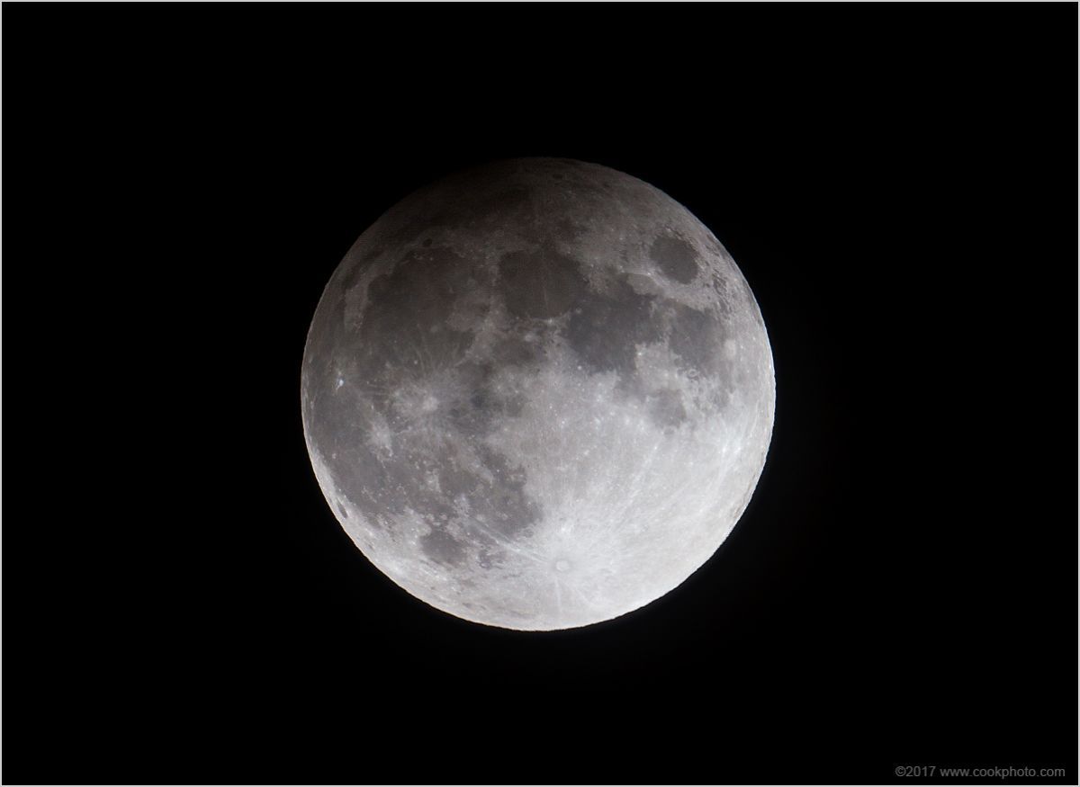 January Full Moon 2020: The 'Wolf Moon' Arrives with a Lunar