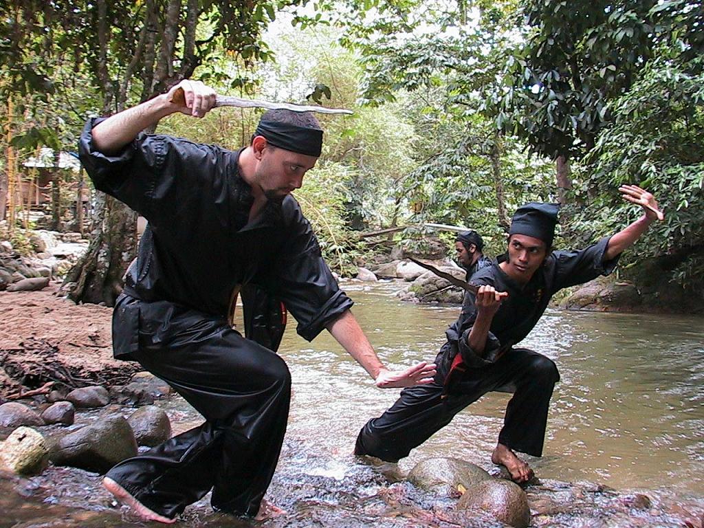 Travelling Indonesia: Pencak Silat Indonesia Complete Martial Art