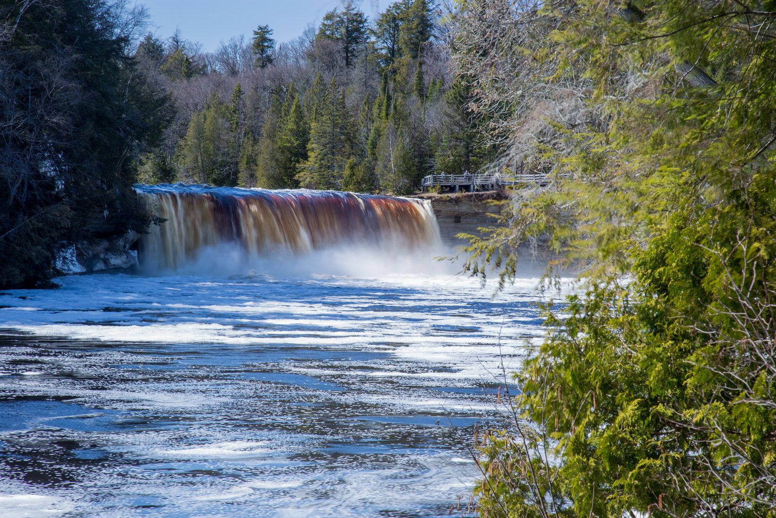 Spring at Tahquamenon Falls. Michigan in Picture