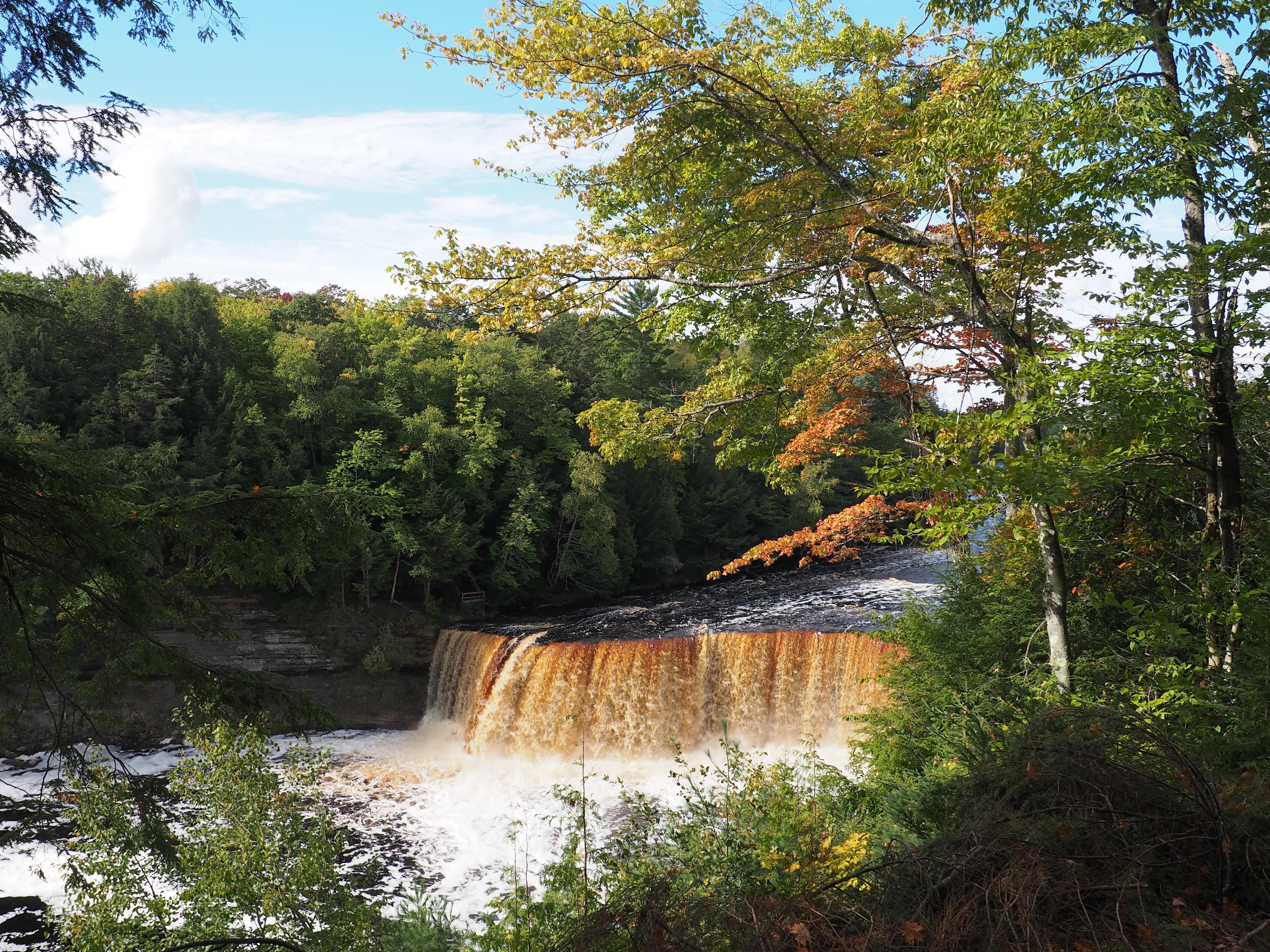 Tahquamenon Falls Michigan [OC][2048x1536] Want an iPad Air/ Air 2