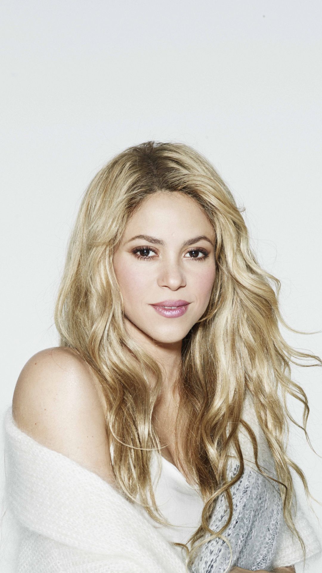 Shakira, beautiful, singer, 1080x1920 wallpaper. Shakira