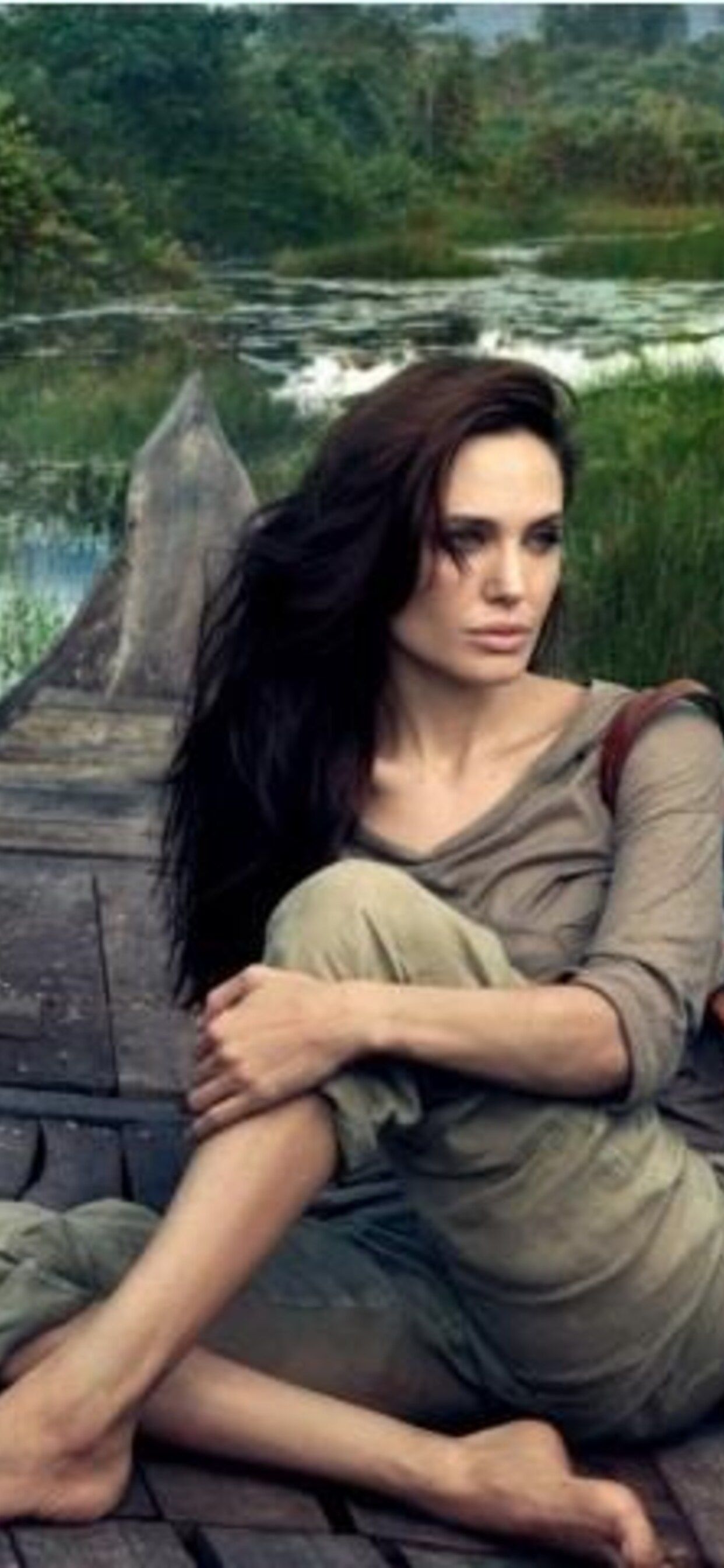 Angelina Jolie On Boat iPhone XS MAX HD 4k Wallpaper