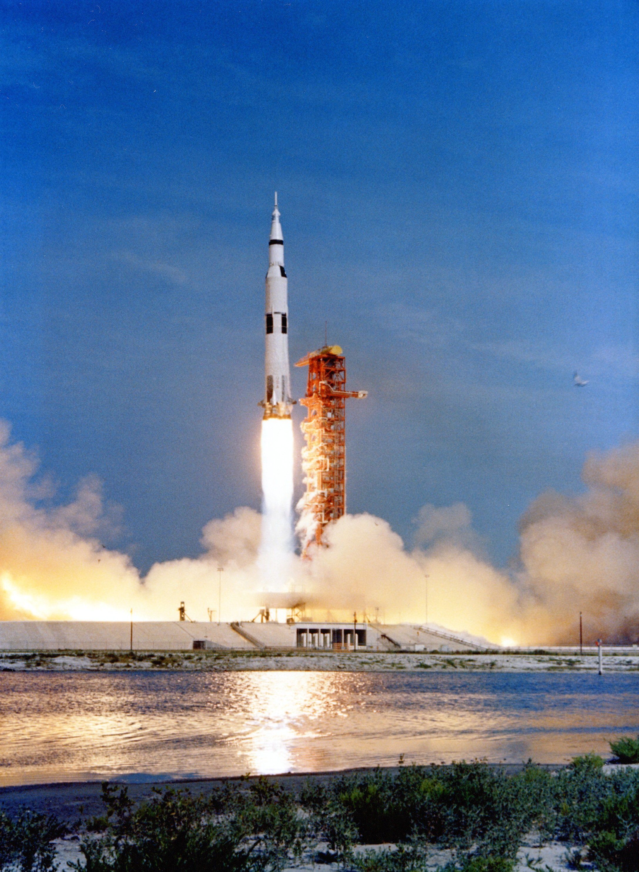 Apollo 11 Flight Journal part 1: Launch