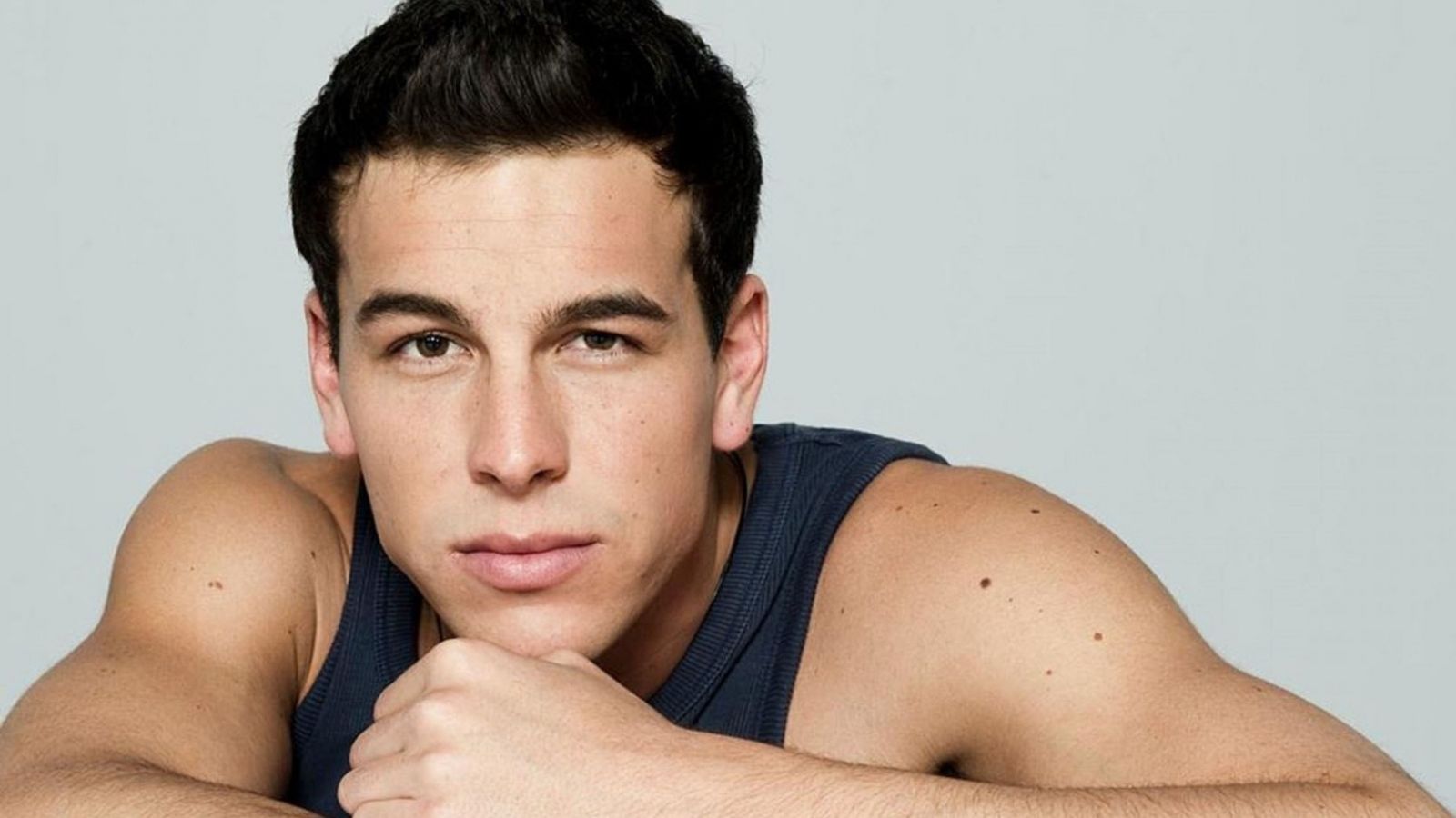 mario casas Picture #129902950