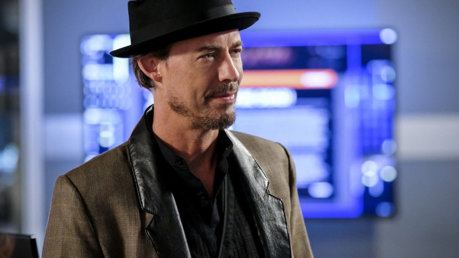 The Flash' Season 5 Episode 3: New Wells Isn't Buying the Nora Twist