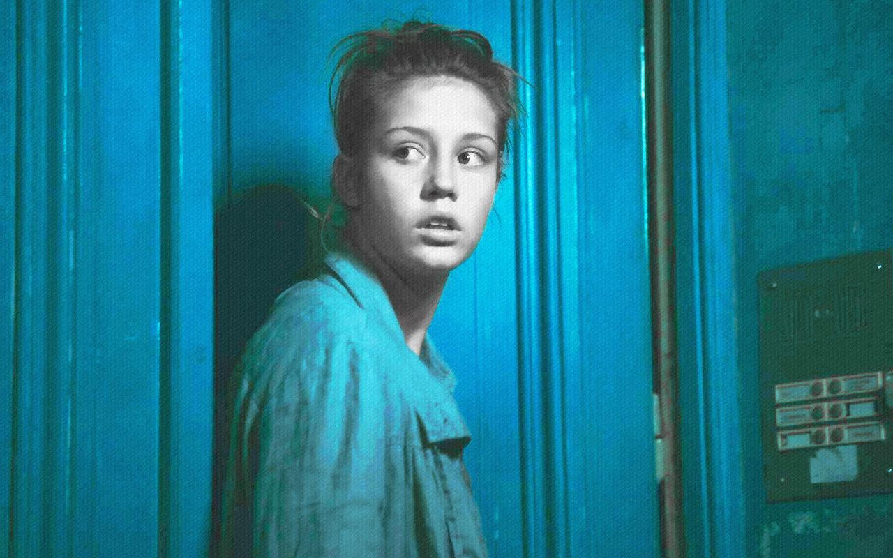 Blue Is the Warmest Color' Wallpaper Is the Warmest